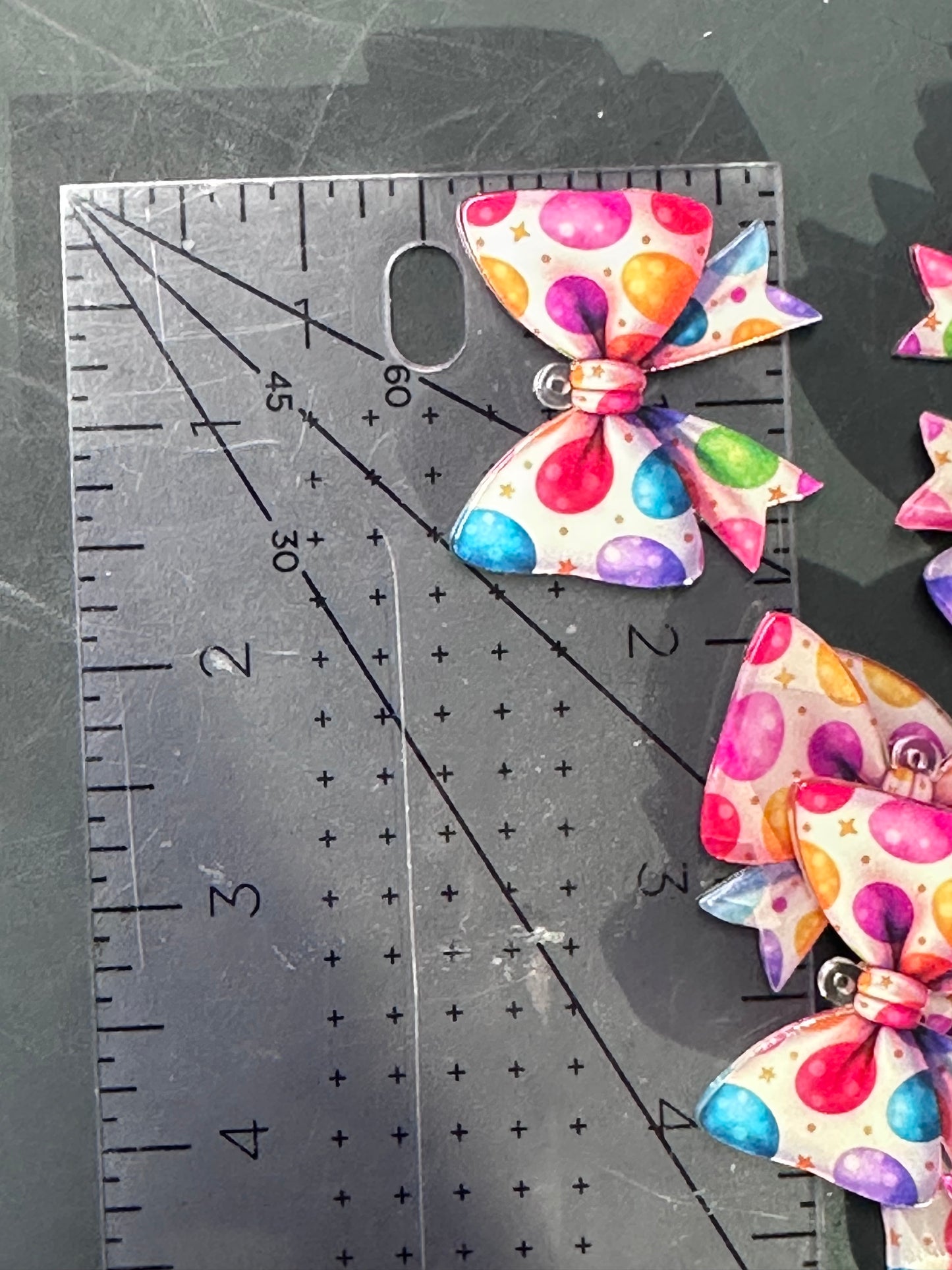 Colorful Polka Dot Bow Acrylic Pendants – Cute Bow Charms for DIY Crafts (Set of 5)