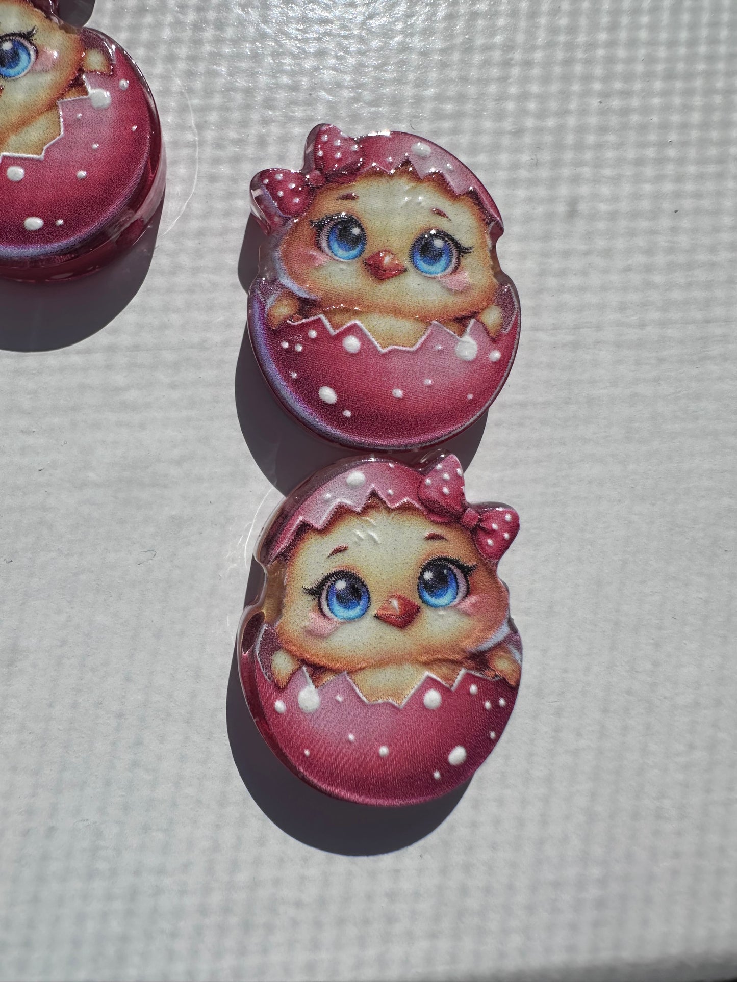 Chick in an egg acrylic focal bead- set of 2/ focal bead/ pen beading / keychain bead /Easter Egg