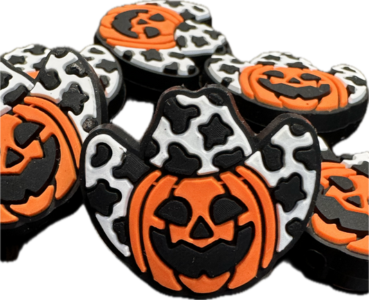 Pumpkin with cowboy hat/Silicone Focal Bead/ cow spots/ jack-o’-lantern/ Halloween/ style #3