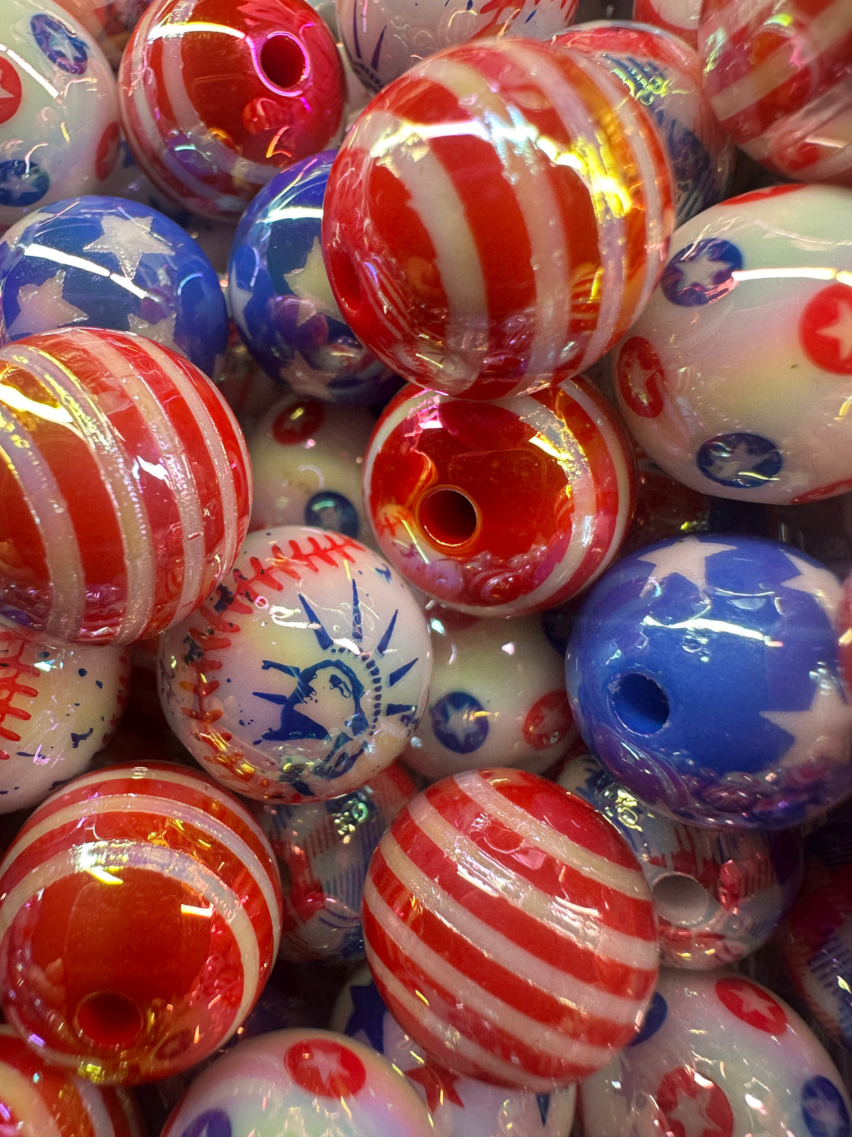 Patriotic USA themes on them included/ Bead/ beadable pen/ keychain bead/ Patriotic beads/ Ten random (10) beads/16mm
