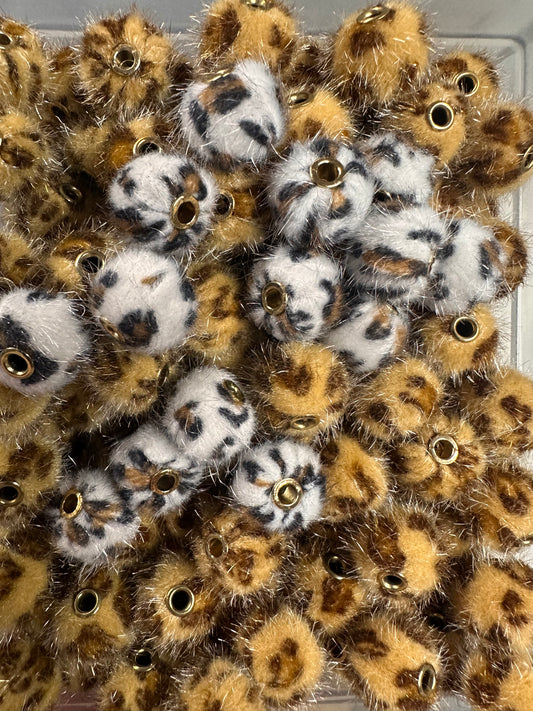 Fluffy fuzzy leopard print Pom Pom beads / jewelry Bead/ beadable pen beads/ keychain bead/bead/ 15mm/
