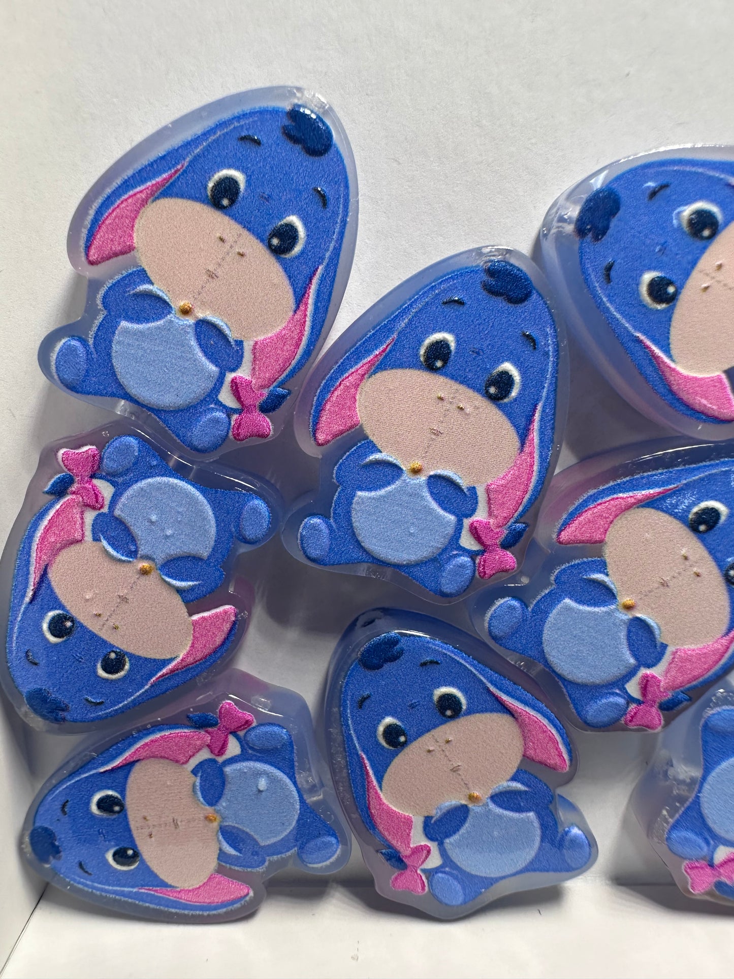 Famous elephant acrylic focal bead- set of 2/ focal bead/ pen beading / keychain bead/blue guy