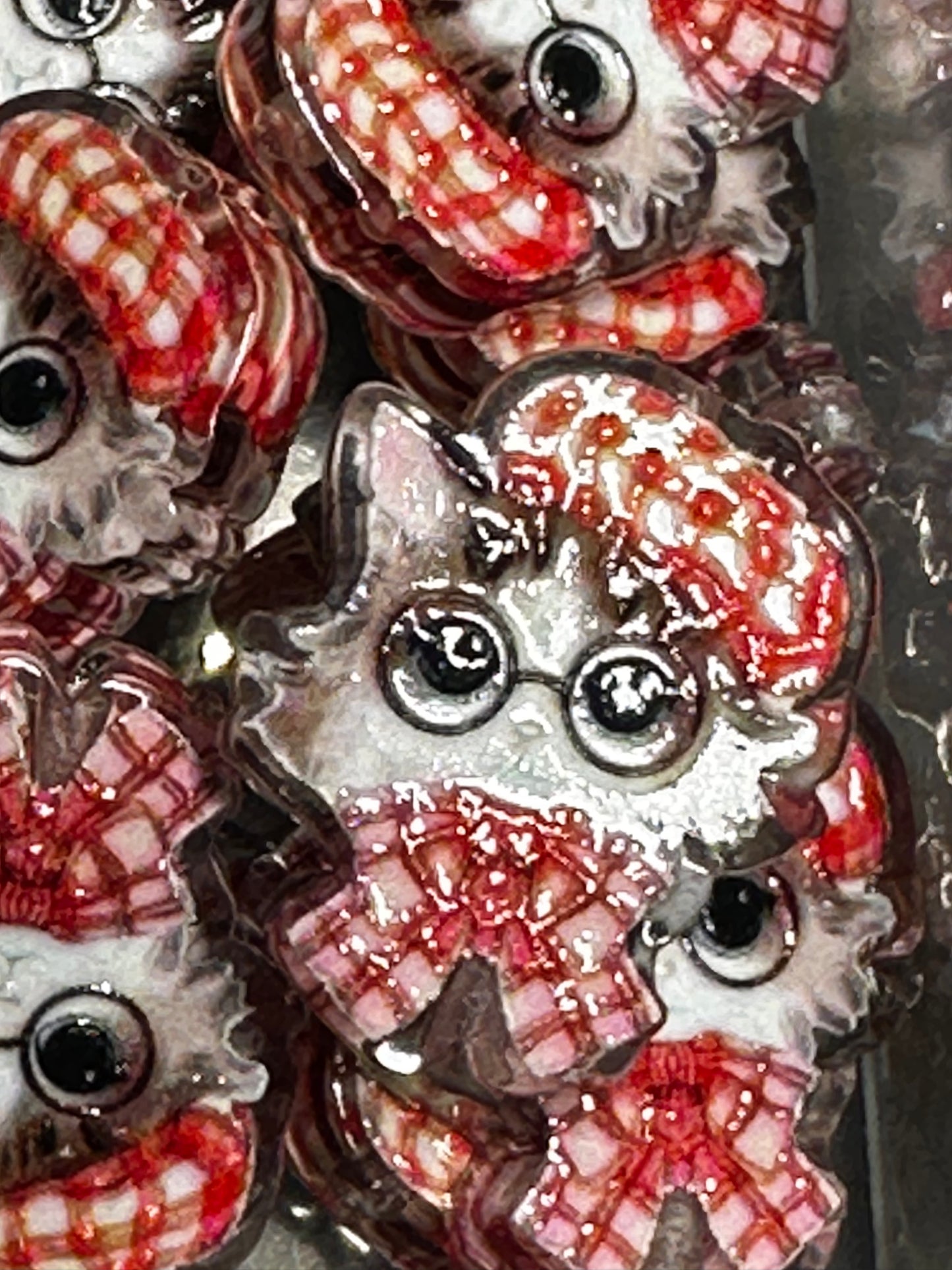 Fashionista kitty cat acrylic focal bead- set of 2/ focal bead/ pen beading / keychain bead/