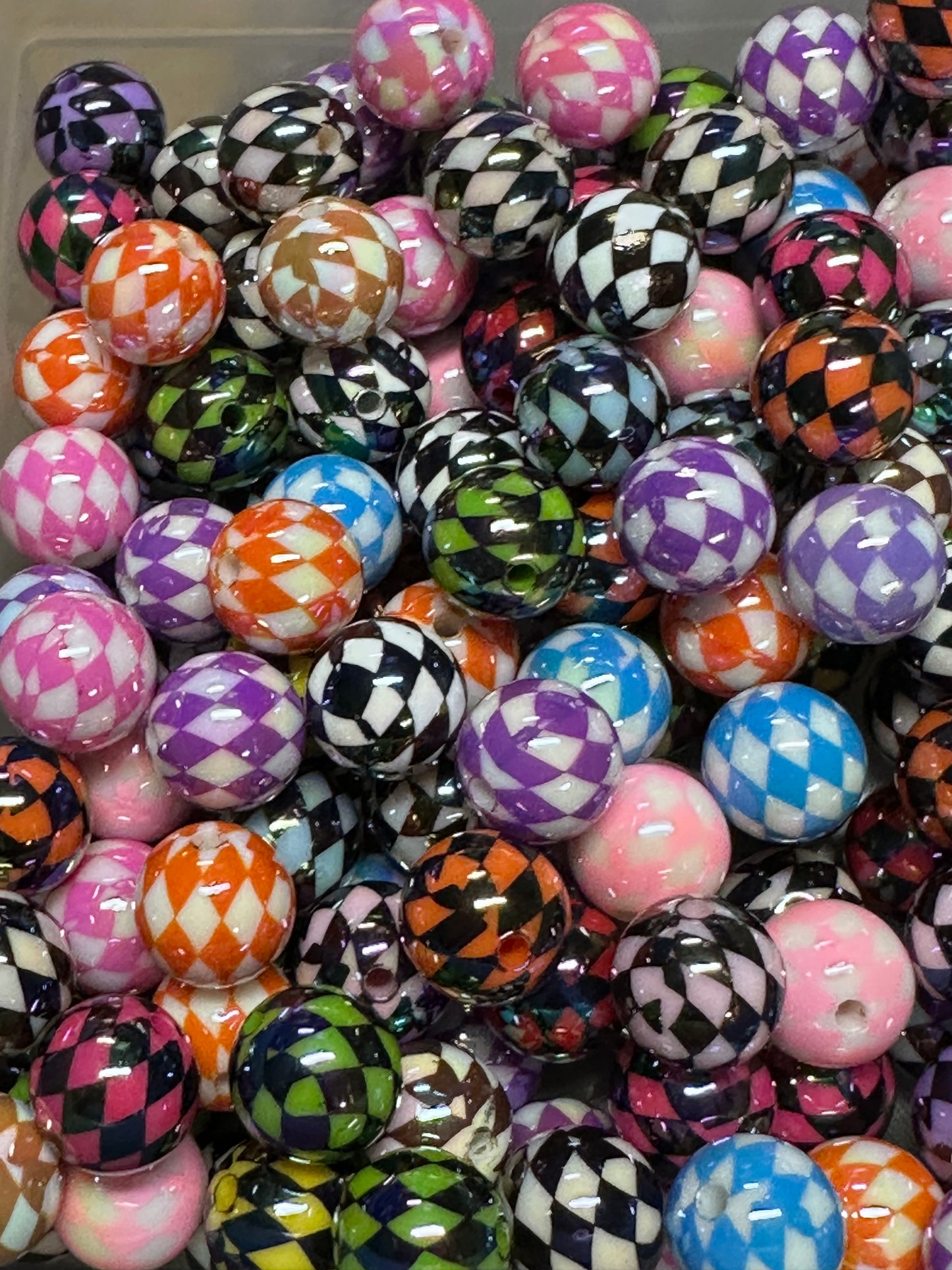 Harlequin Acrylic Beads – 16mm Glossy Round Patterned Beads for DIY Crafts