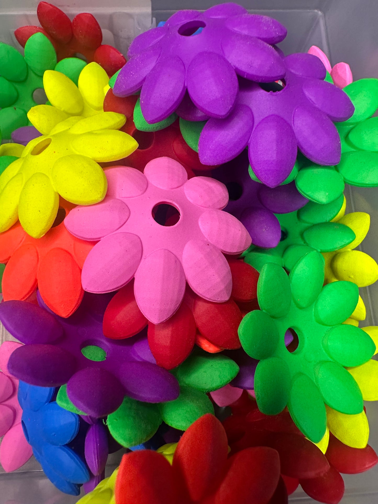 Neon Lotus Flower Spacer Beads – Neon Flower Beads for DIY Crafts (Set of 5) approx. 30+mm - Spacer beads