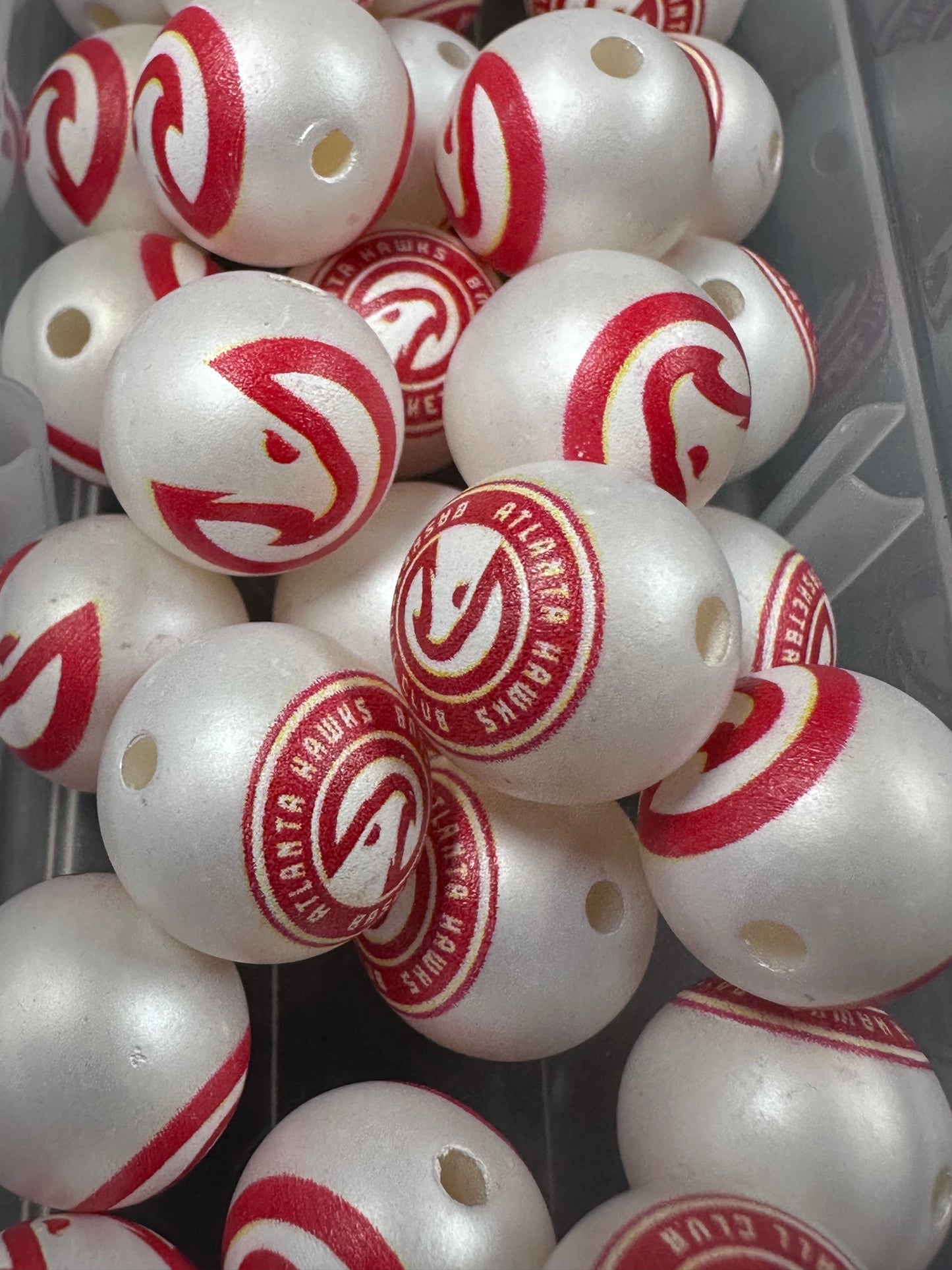 Atlanta Hawks Sports 16mm Sports Print Beads • Set of 10 • Great for Pens, Keychains & Crafts-