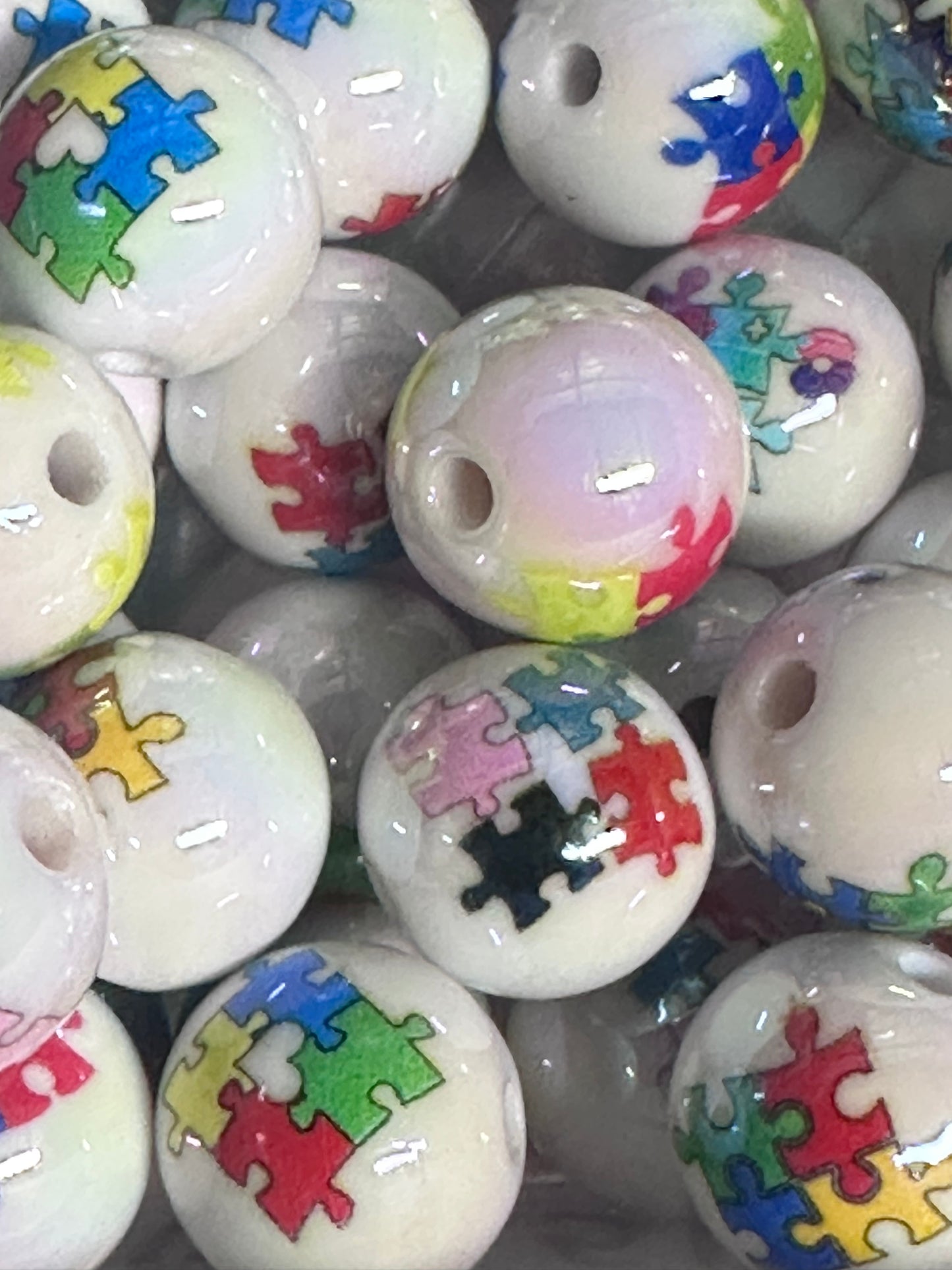 Acrylic white beads with colorful puzzle pieces on them included/ Bead/ beadable pen/ keychain bead/ Autism awareness / Ten (10) beads-16mm
