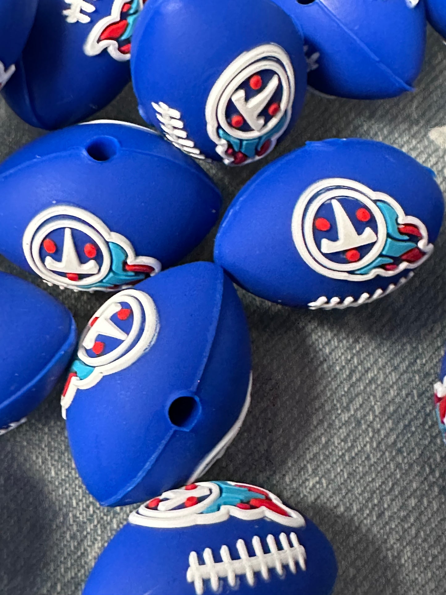 3D Tennessee Titans Football team focal bead / silicone pen bead