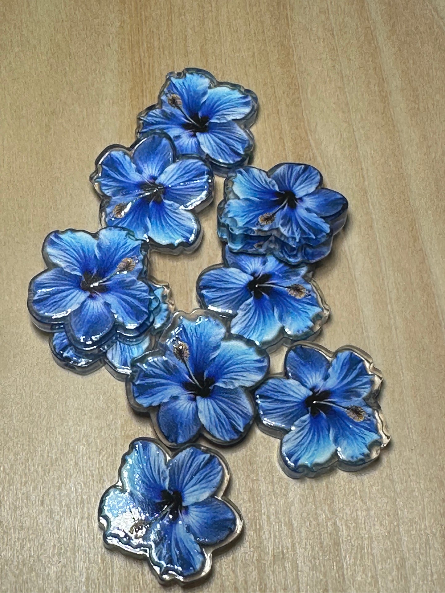 Blue Hibiscus Flower acrylic focal bead- set of 2/ focal bead/ pen beading / keychain bead