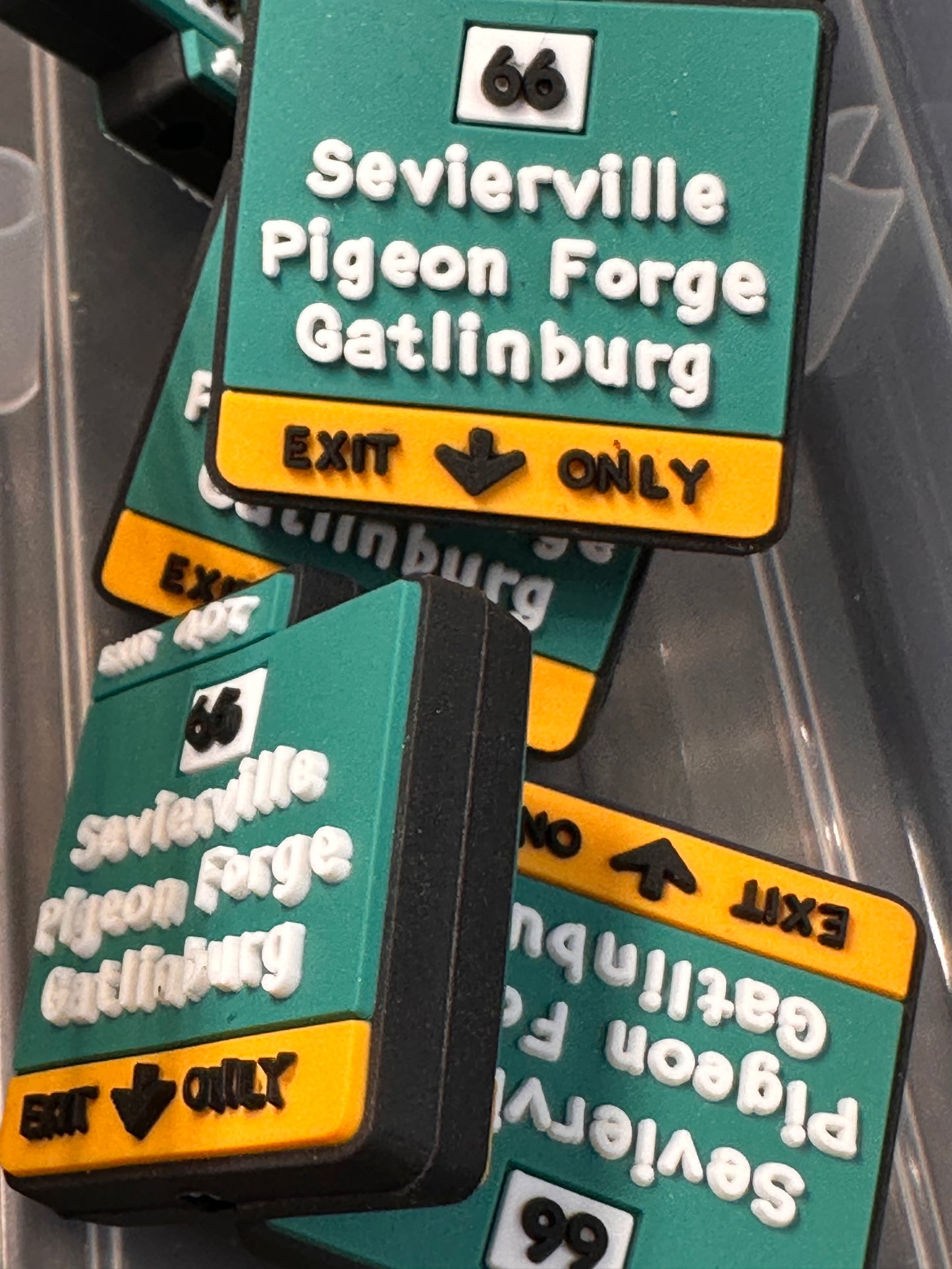 Sevierville Tennessee focal bead / Pigeon Forge/ Dollywood/mountains/gatlinburg/Smoky Mountains/ Ober