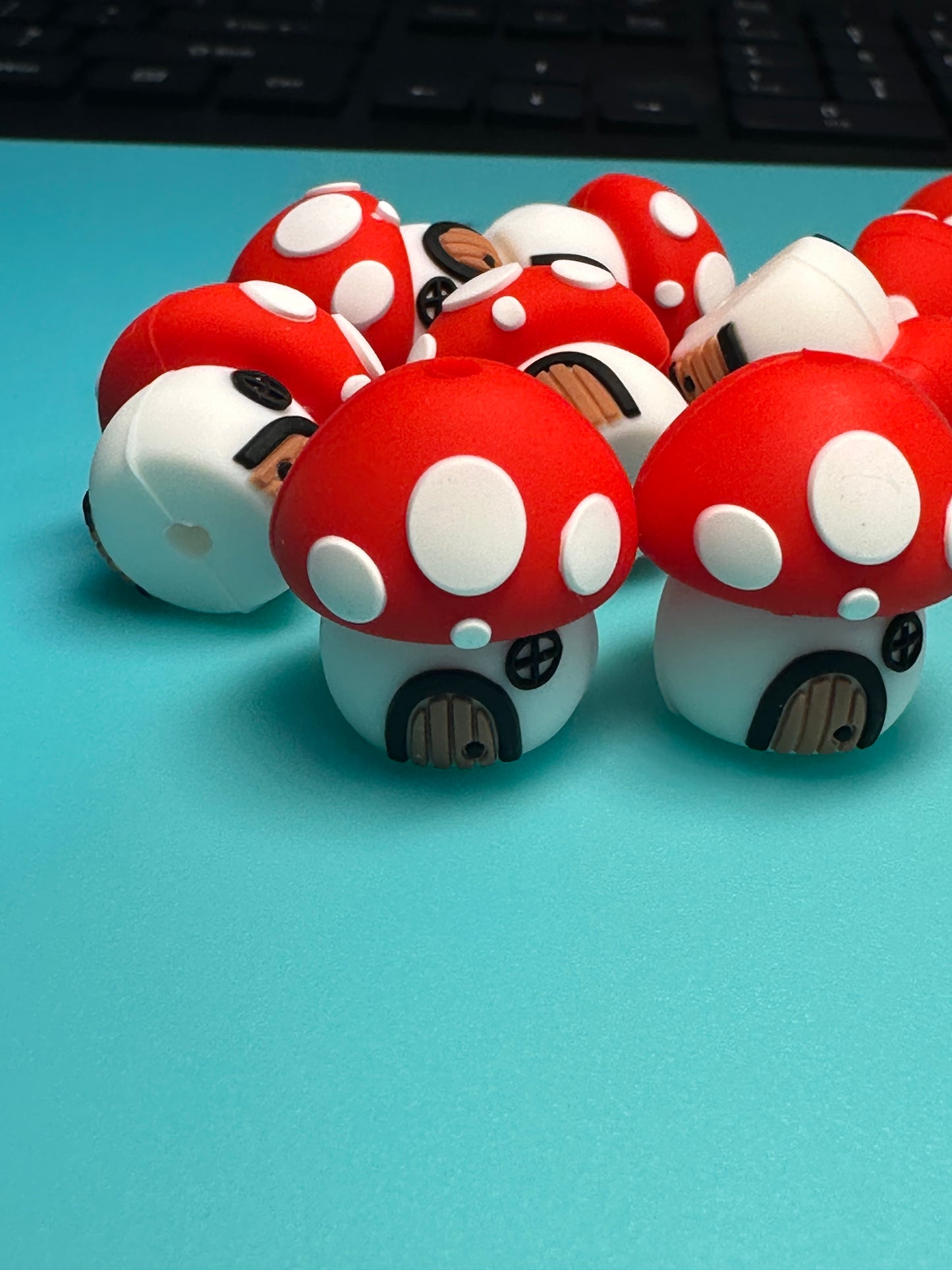 3D mushroom silicone focal bead/