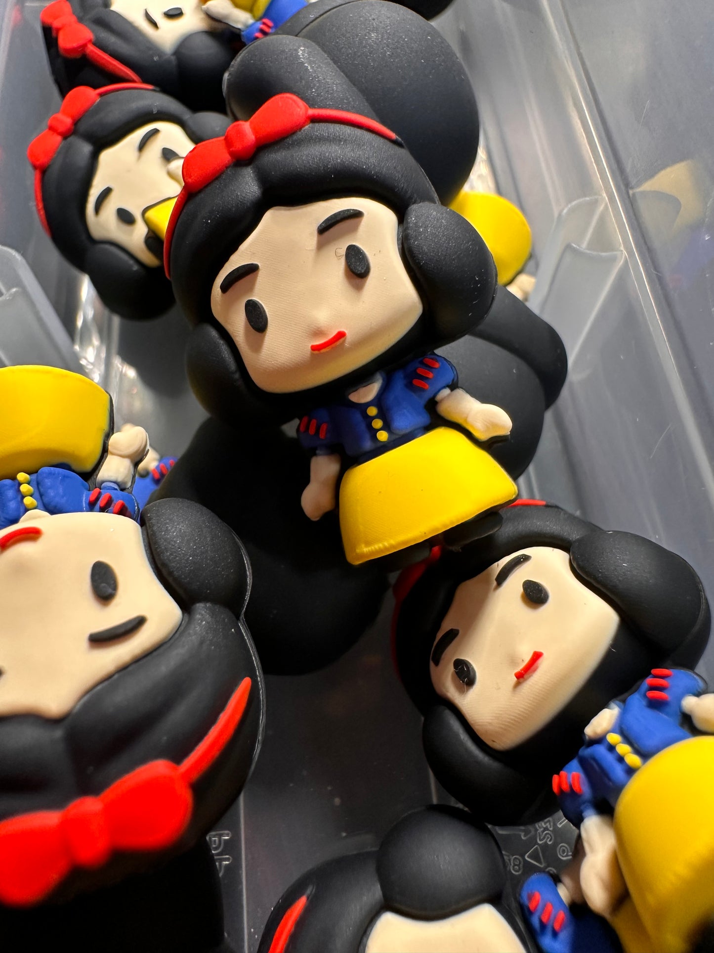 3D girl focal bead/ silicone bead/ girl with 7 friends