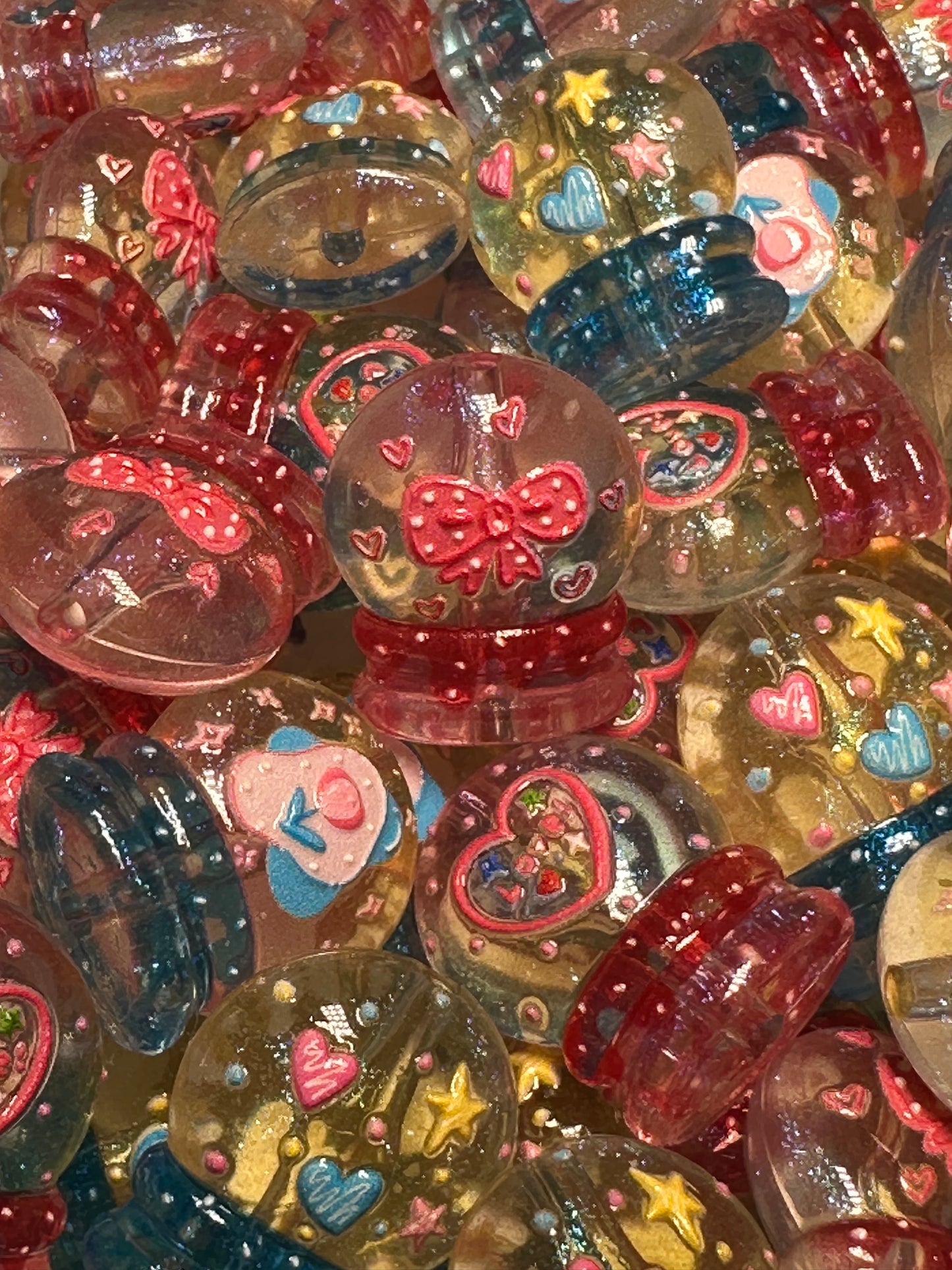 Hearts and Bows Snow globe Shaped Acrylic Beads • 20MM Beads • Pen Beads • Beadable Pen Supplies • DIY Craft Beads • Random Mix – Set of 5