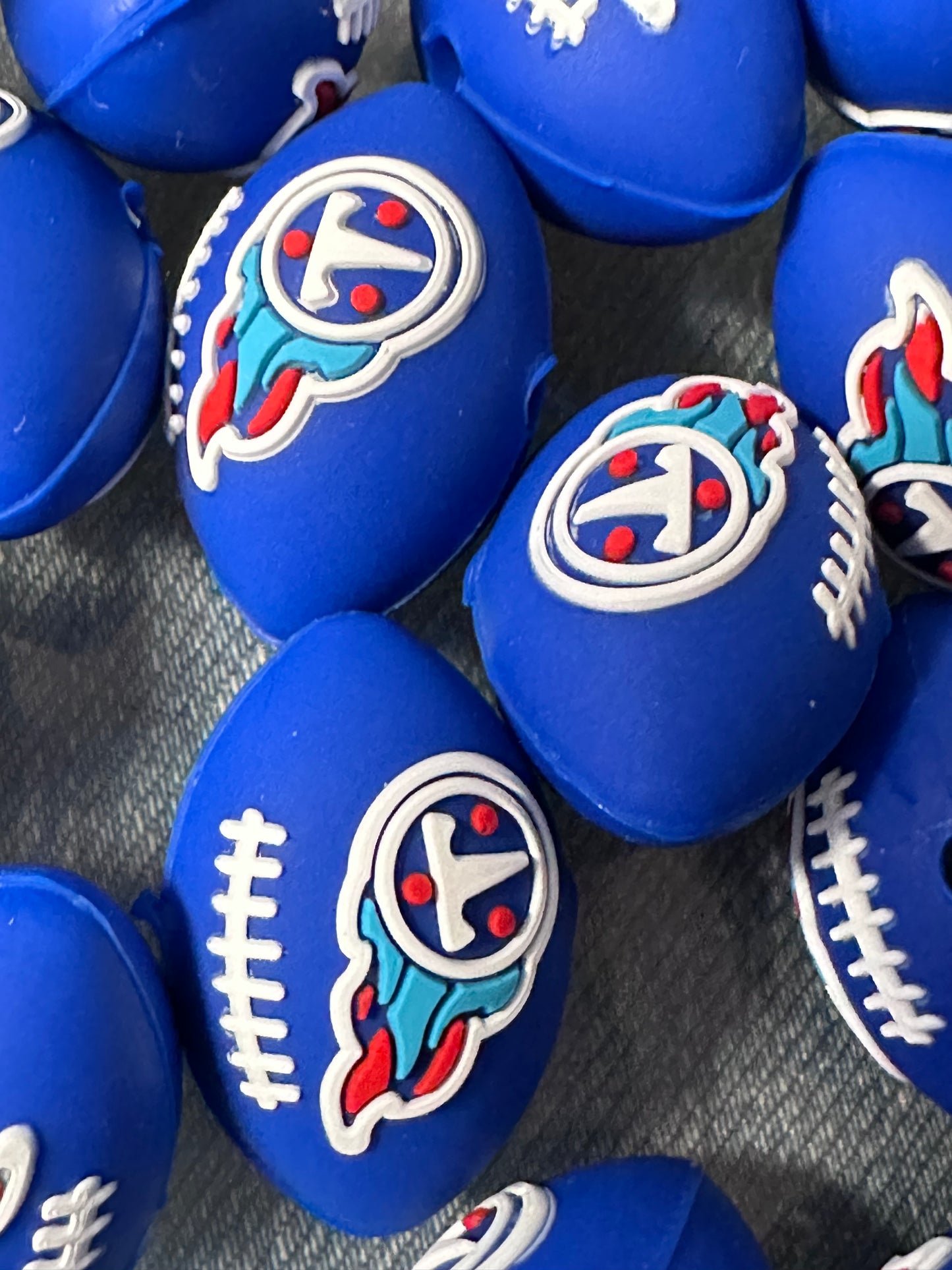 3D Tennessee Titans Football team focal bead / silicone pen bead
