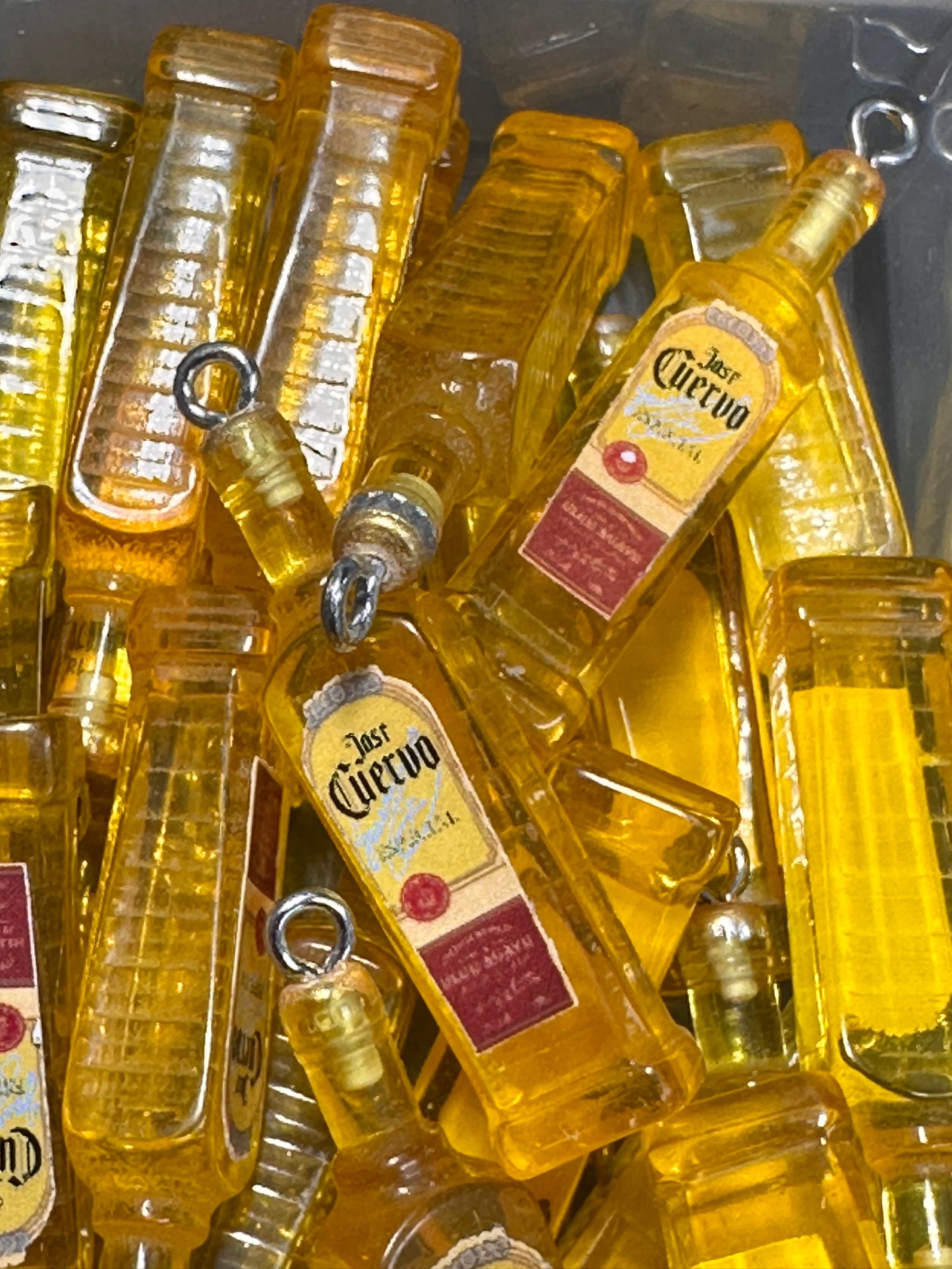 Mini Bottle Charms – Resin Drink Beads for Keychains, Jewelry & DIY Crafts yellow bottles