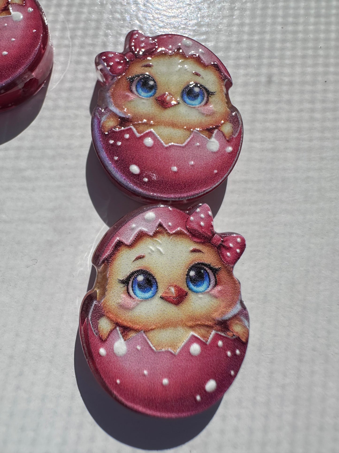 Chick in an egg acrylic focal bead- set of 2/ focal bead/ pen beading / keychain bead /Easter Egg