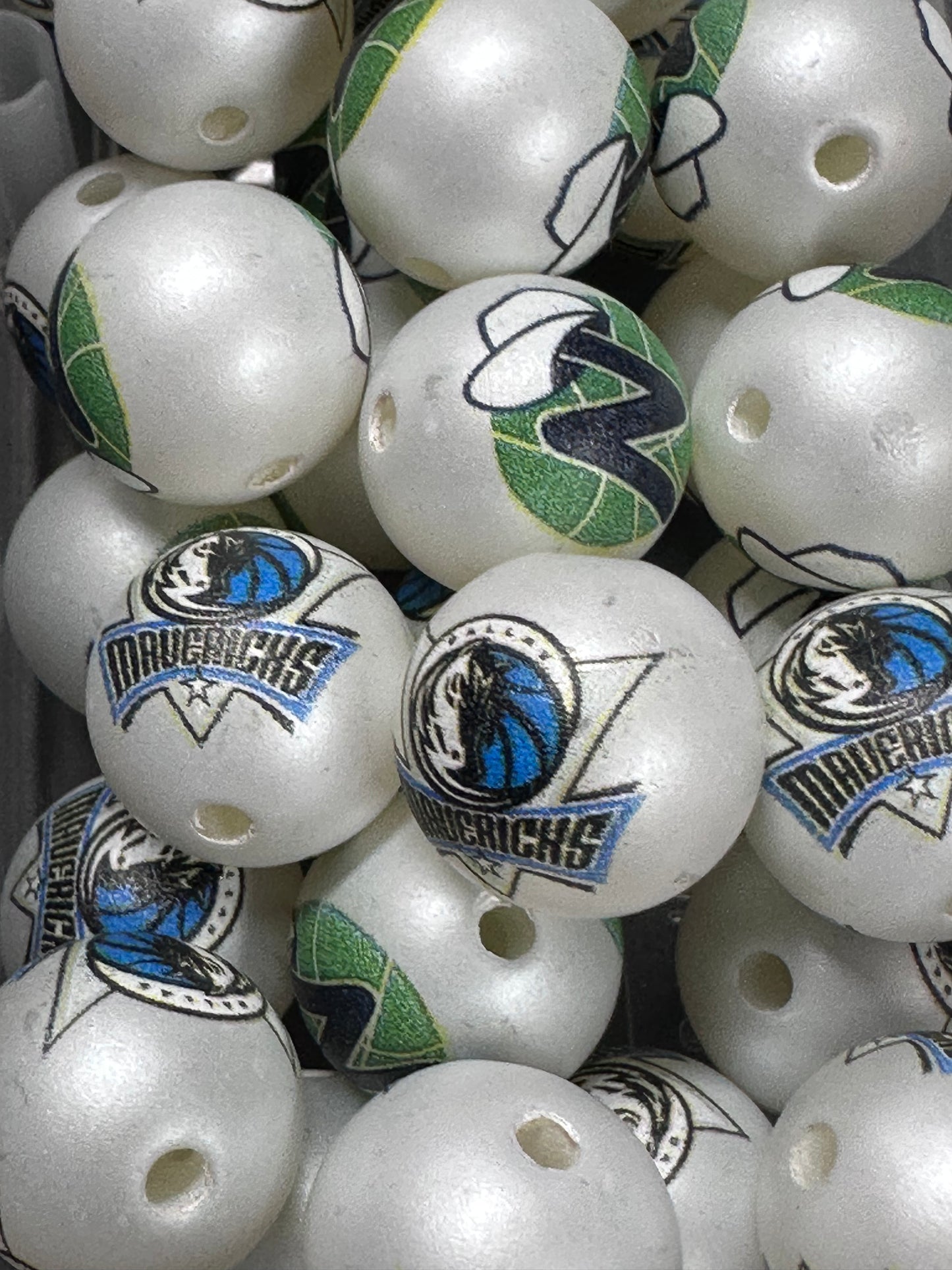 Mavericks 16mm Sports Print Beads • Set of 10 • Great for Pens, Keychains & Crafts- sports