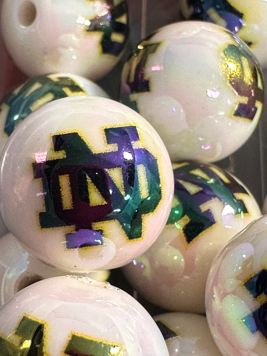 Acrylic college football on glossy white beads/ sports team bead/ beadable pen/ keychain bead/16 mm-set of 10