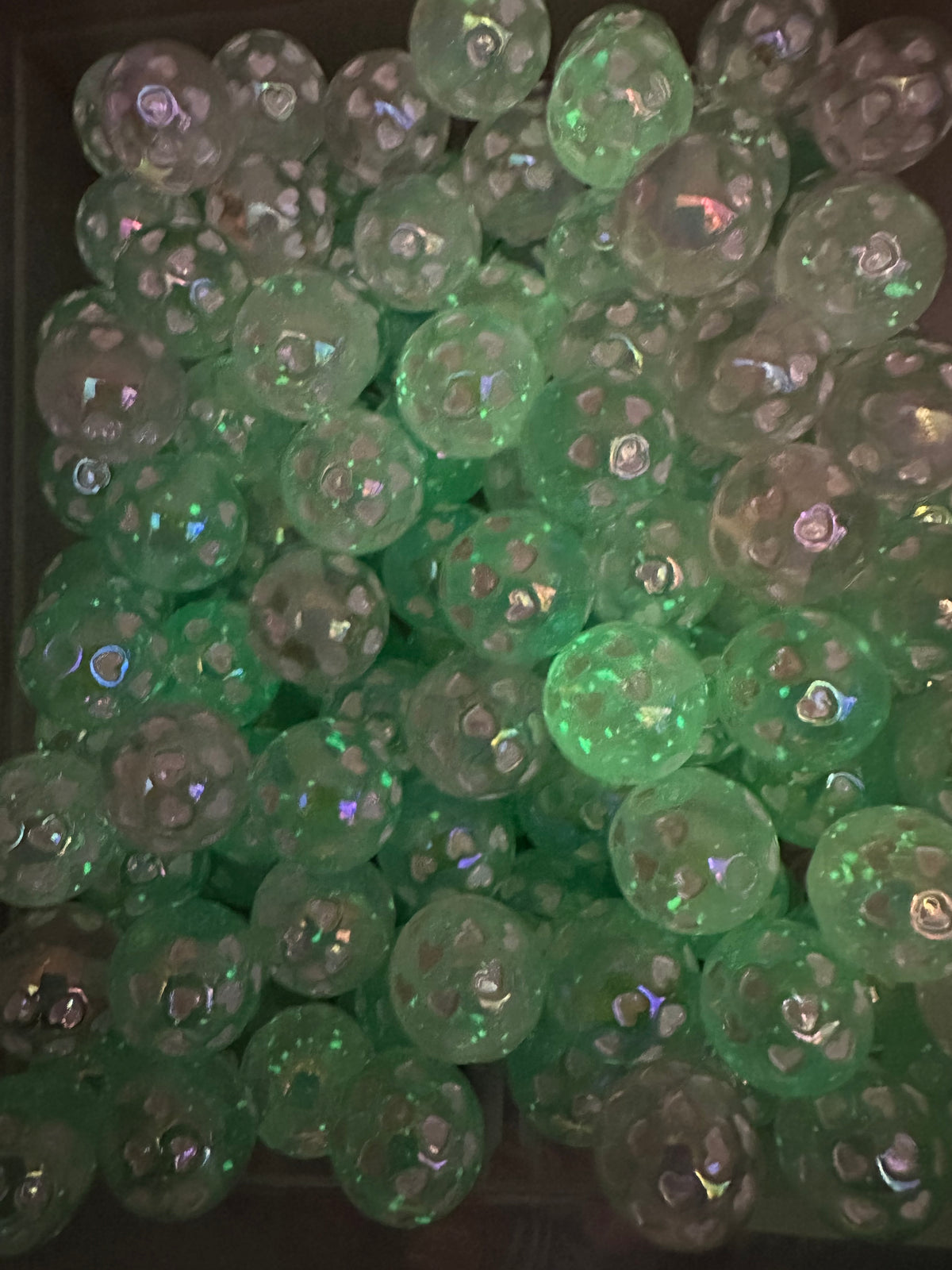 Very luminous heart engraved acrylic round beads/glow in the dark/Perfect for pen beading /green or white beads