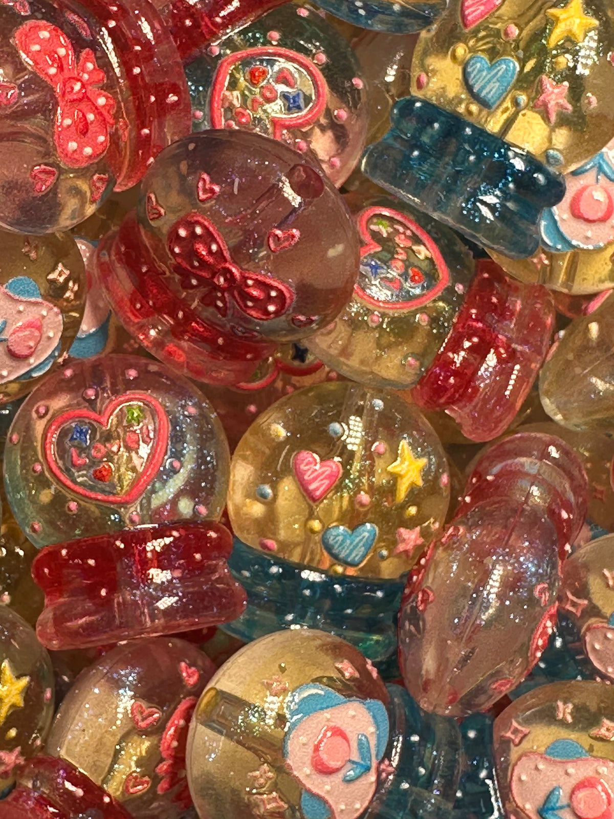 Hearts and Bows Snow globe Shaped Acrylic Beads • 20MM Beads • Pen Beads • Beadable Pen Supplies • DIY Craft Beads • Random Mix – Set of 5