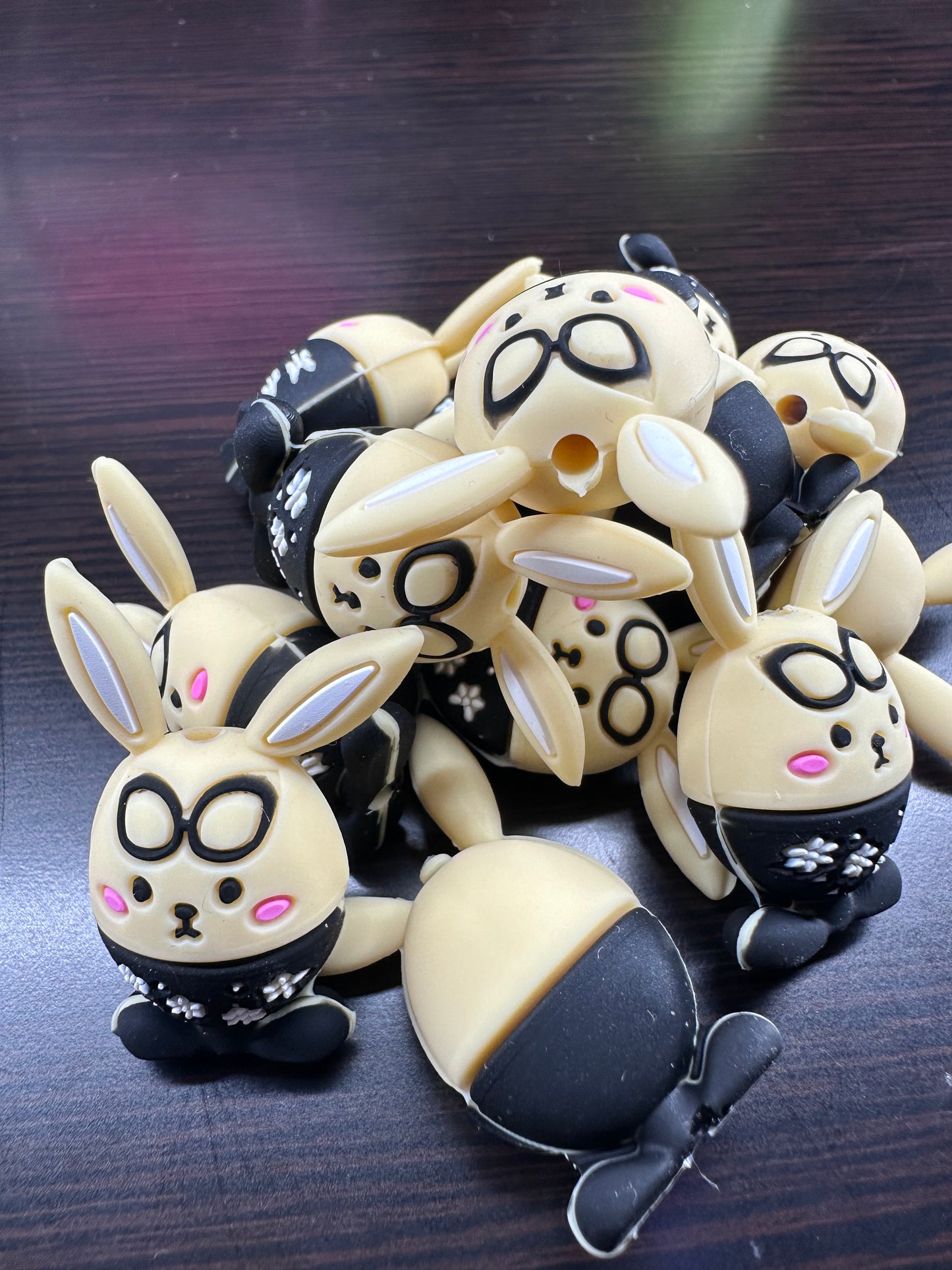 3D Easter bunny focal bead/ silicone bead/ pen beading/ DIY/ Easter egg/ bunny ears