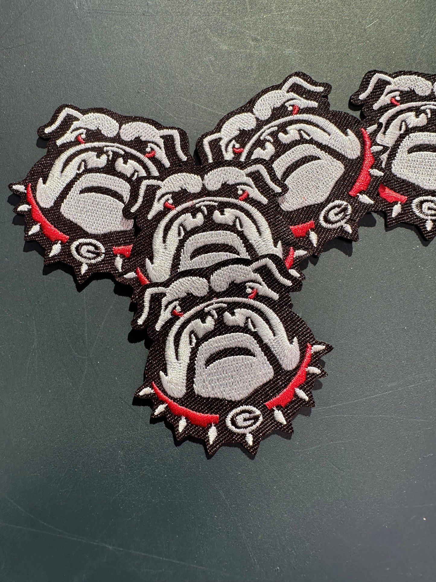 GEORGIA BULLDOGS BULLDOG HEAD /IRON ON PATCH/ SIZE SMALL/ QUALITY MATERIAL/FABRIC PATCHES/FOOTBALL TEAM