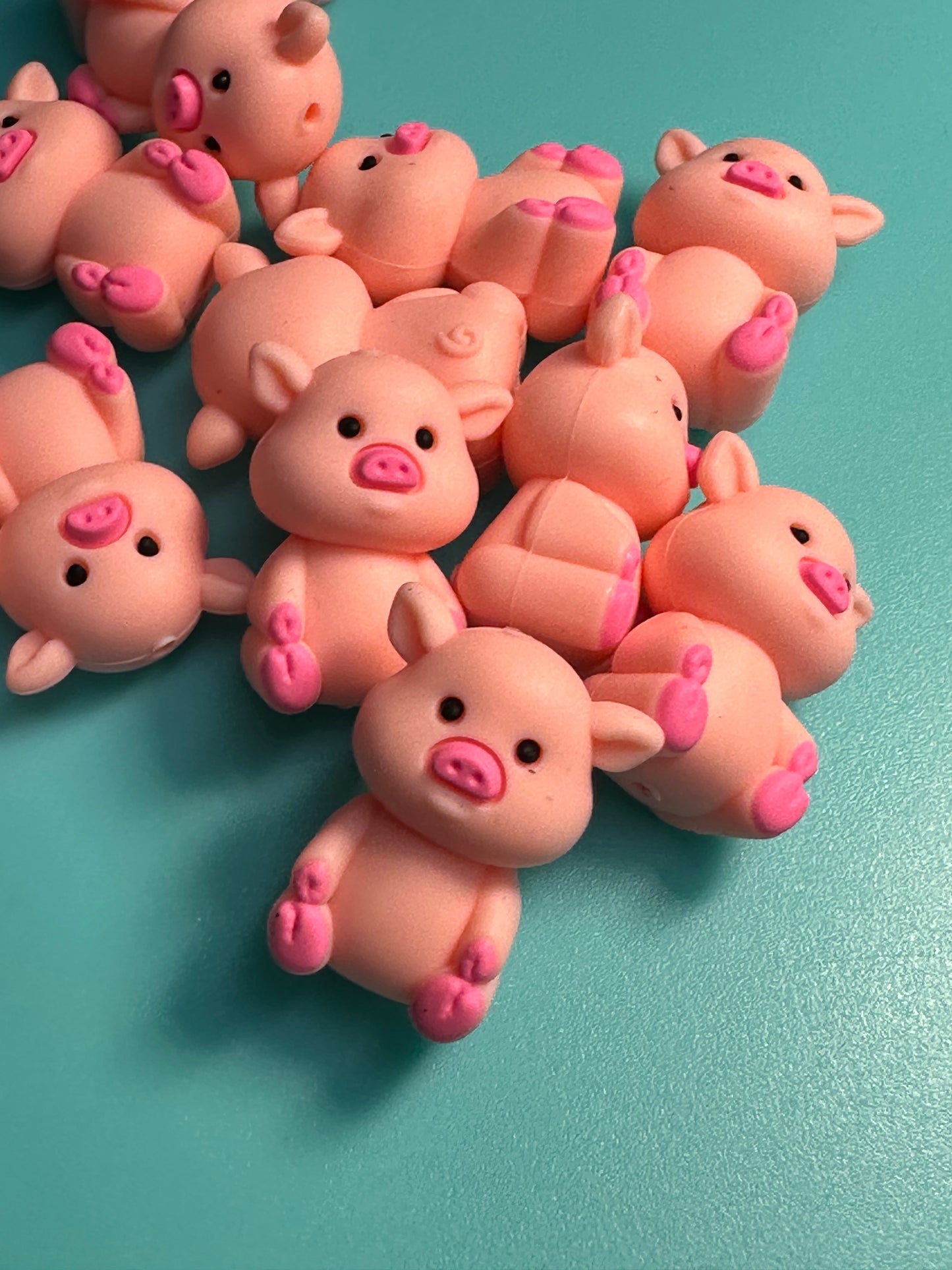 3D Pig Focal Bead/ Pen beads/ Keychain beading / DIY crafts