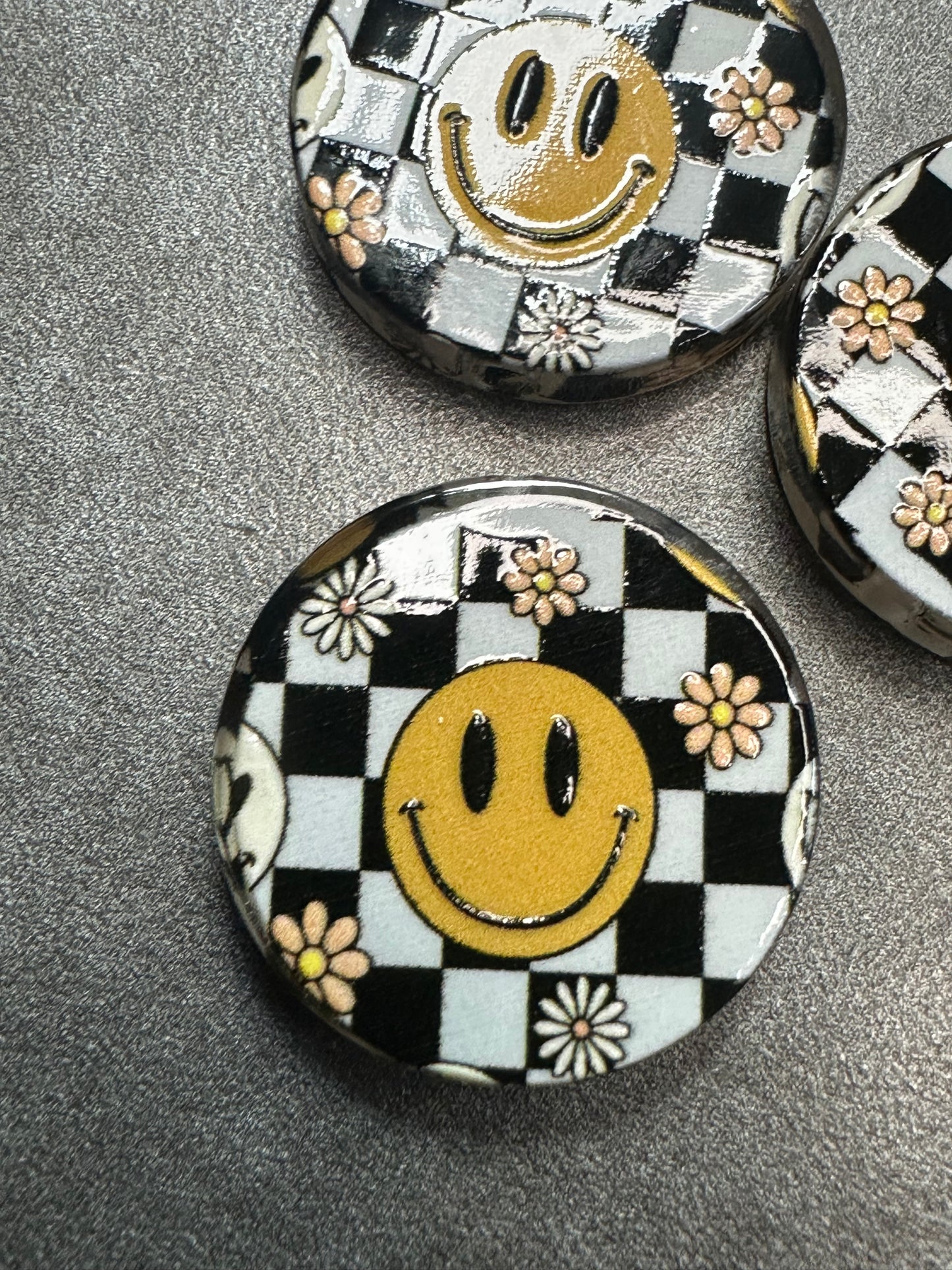 Smiley face checkered acrylic focal bead- set of 2/ focal bead/ pen beading / keychain bead/