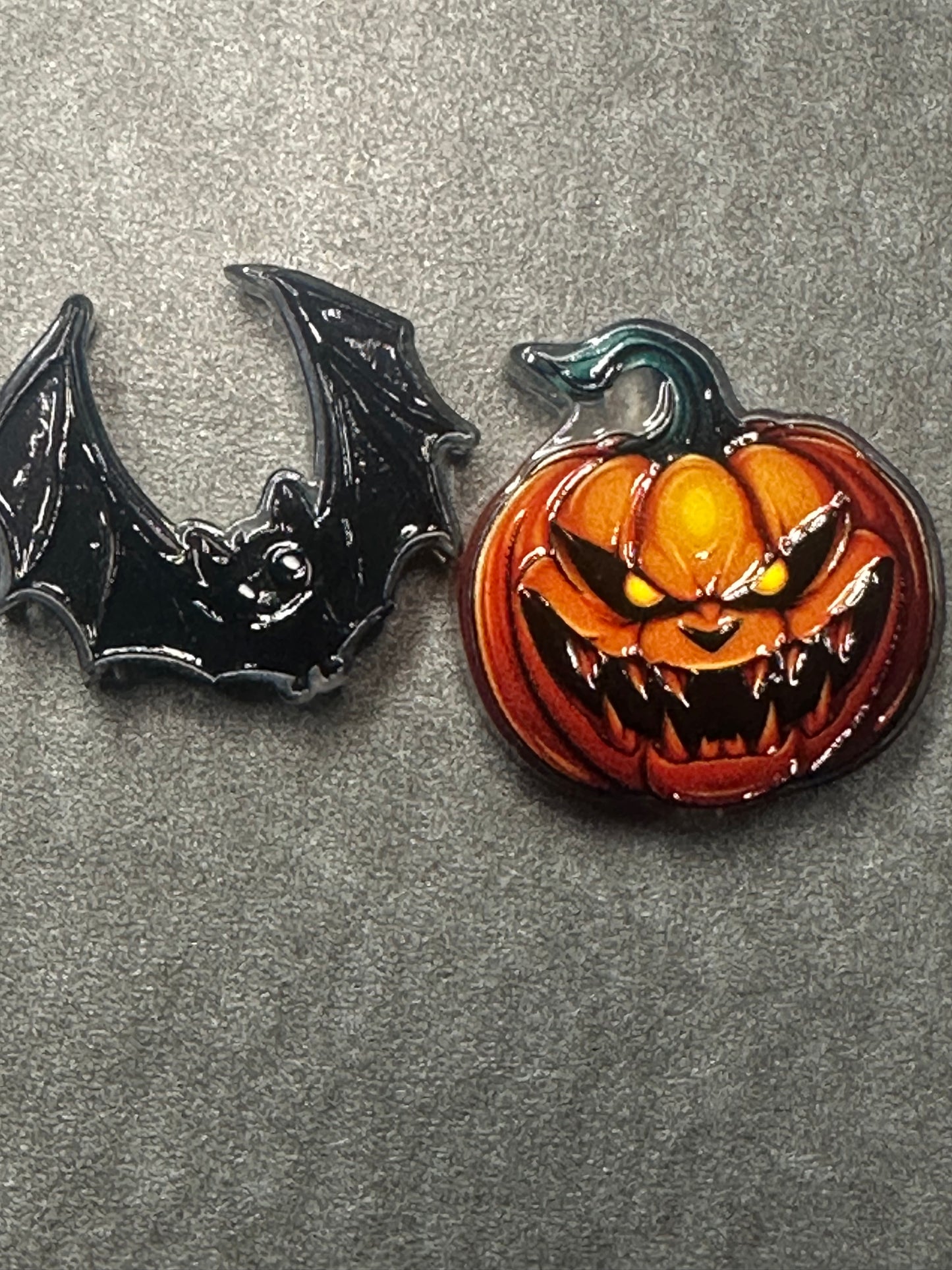 Halloween acrylic focal bead- set of 2 different focals included/ focal bead/ pen beading / keychain bead/ pumpkin-bat