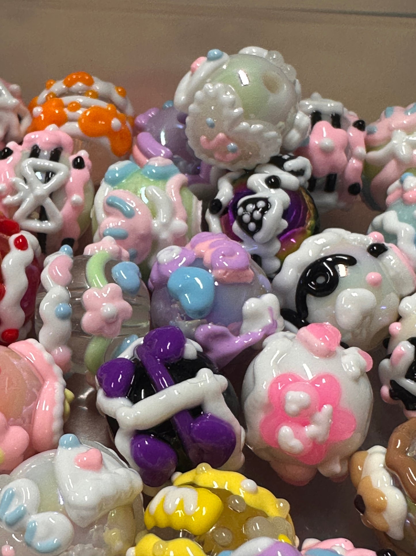 Hand painted handmade Beads – elegant handcrafted beads/hearts and bows beads/ fancy beads