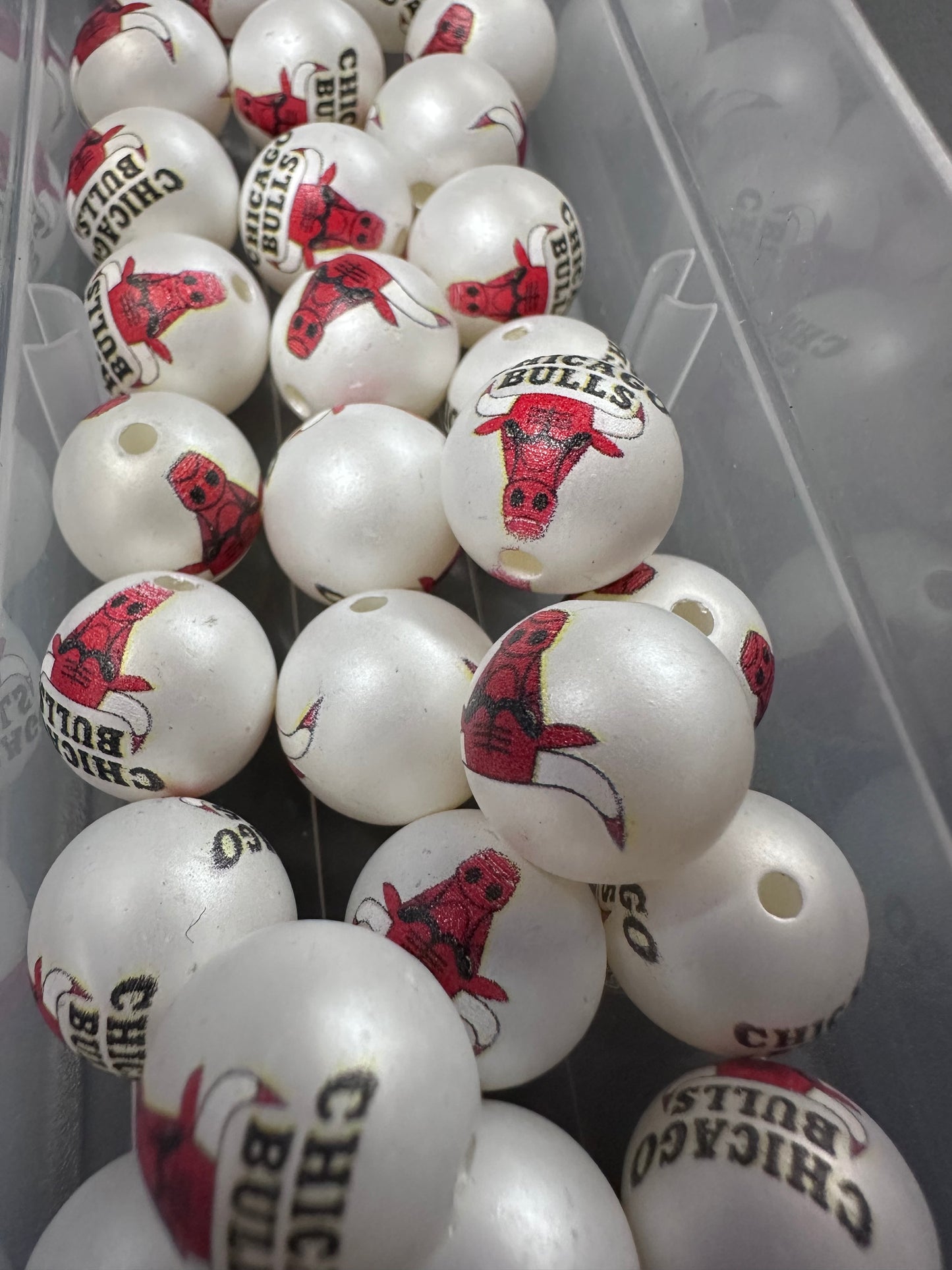 Chicago Bulls Sports 16mm Sports Print Beads • Set of 10 • Great for Pens, Keychains & Crafts-