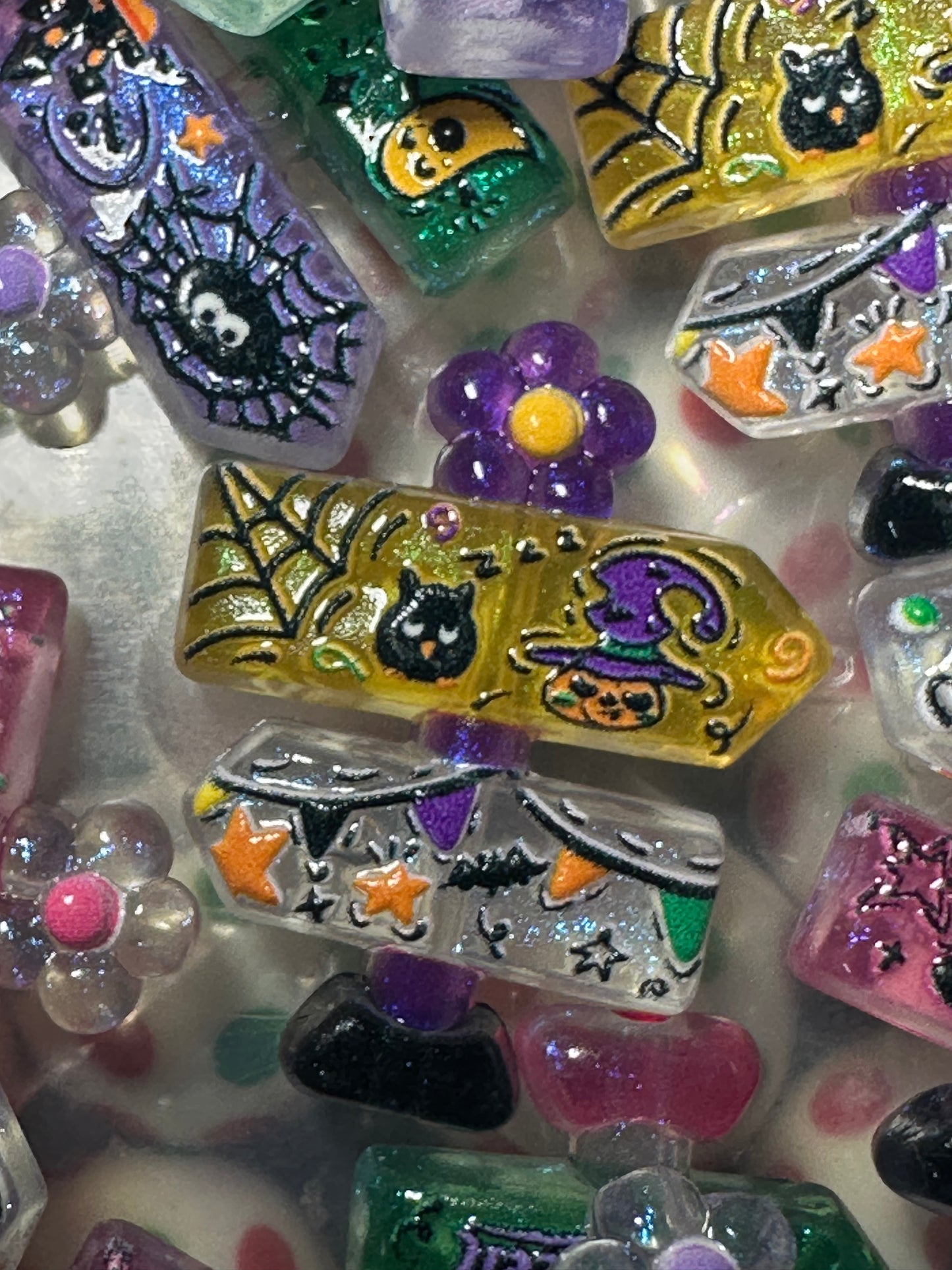 Halloween Fall Sign Shaped Acrylic Beads • 20+MM Beads • Pen Beads • Beadable Pen Supplies • DIY Craft Beads • Random Mix – Set of 5