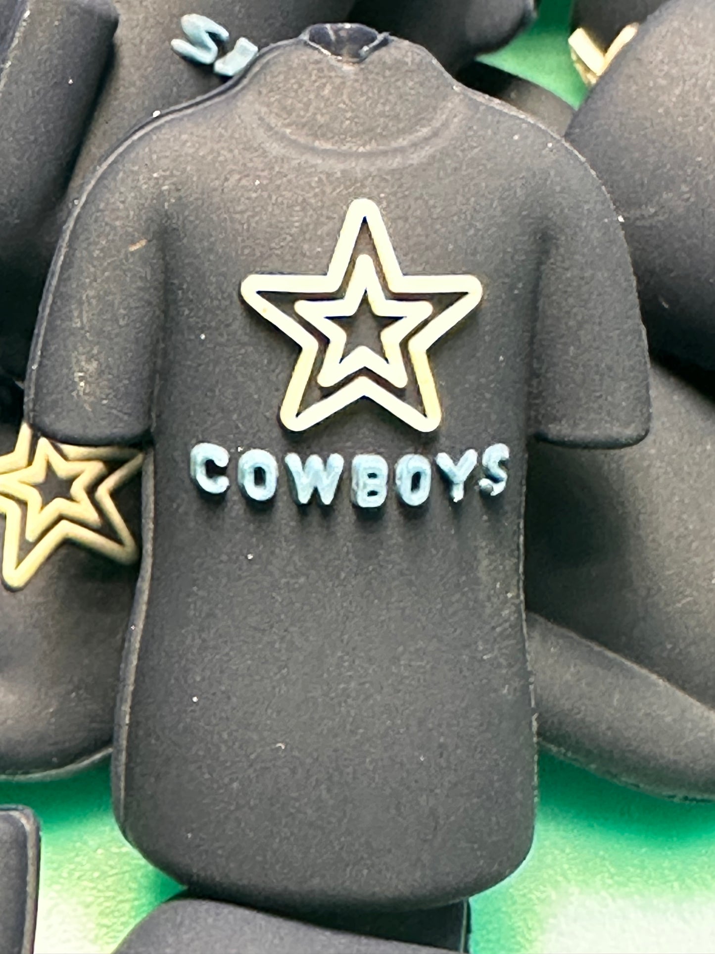 3D football jersey shaped Dallas Cowboys focal bead