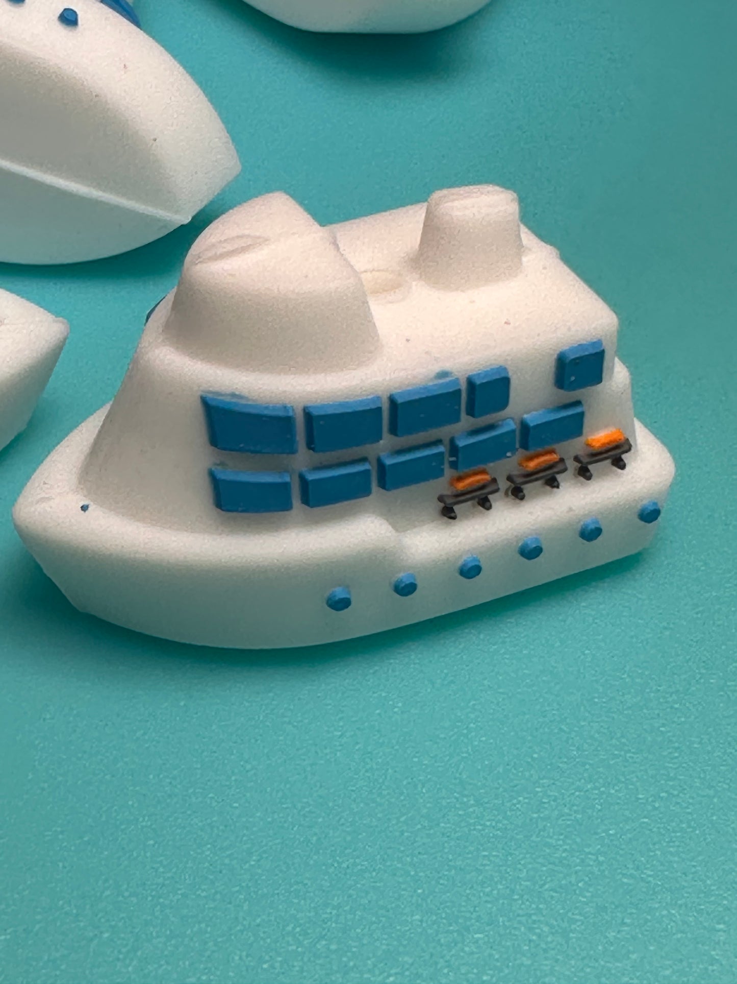 3D cruise ship silicone focal bead/ ferry boat/ tug boat/ pen beading/ vacation/ the love boat