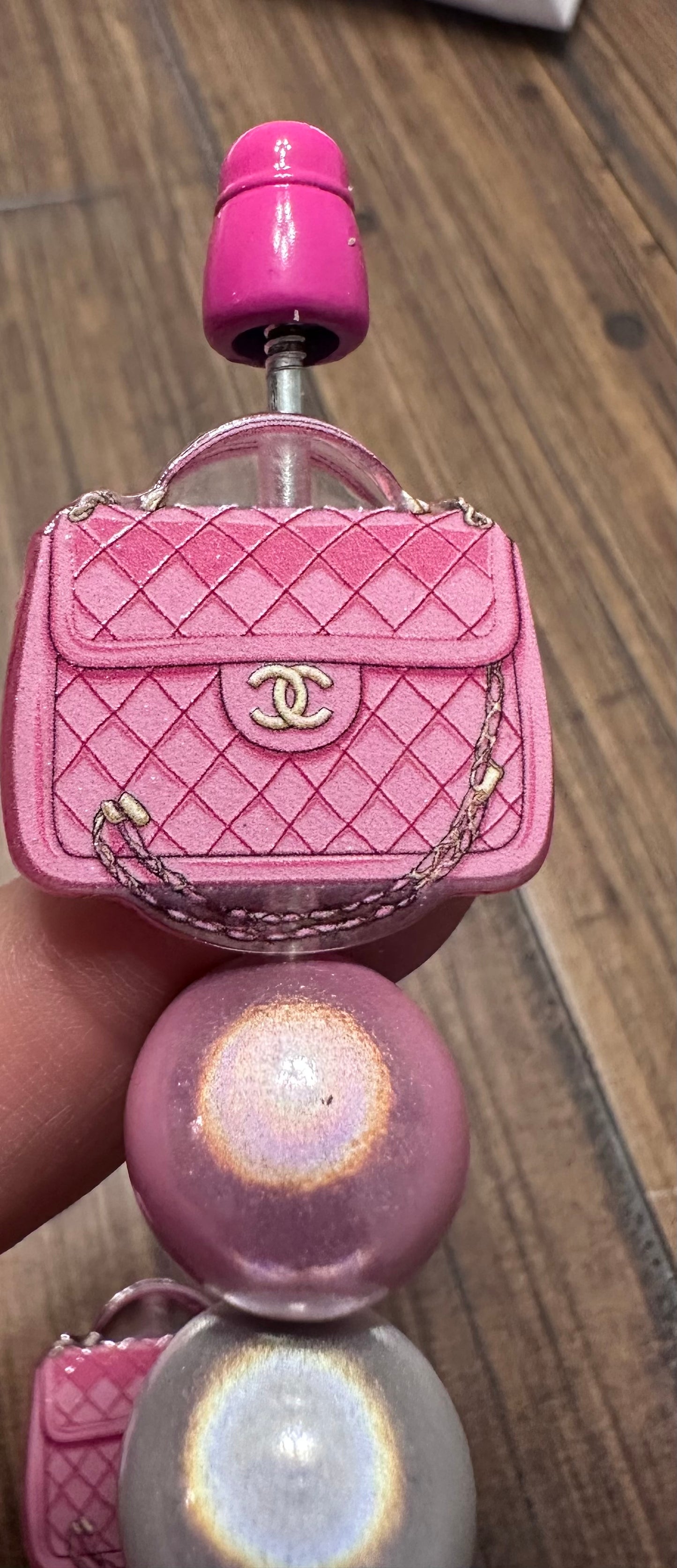 Fancy design Purse Handbag acrylic focal bead- set of 2/ focal bead/pink double c/ pen beading / keychain bead