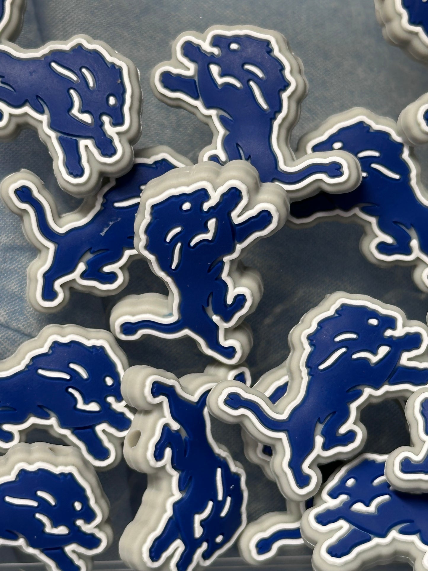 Detroit Lions focal bead/ football/ silicone bead for DIY /Lion blue -grey outline