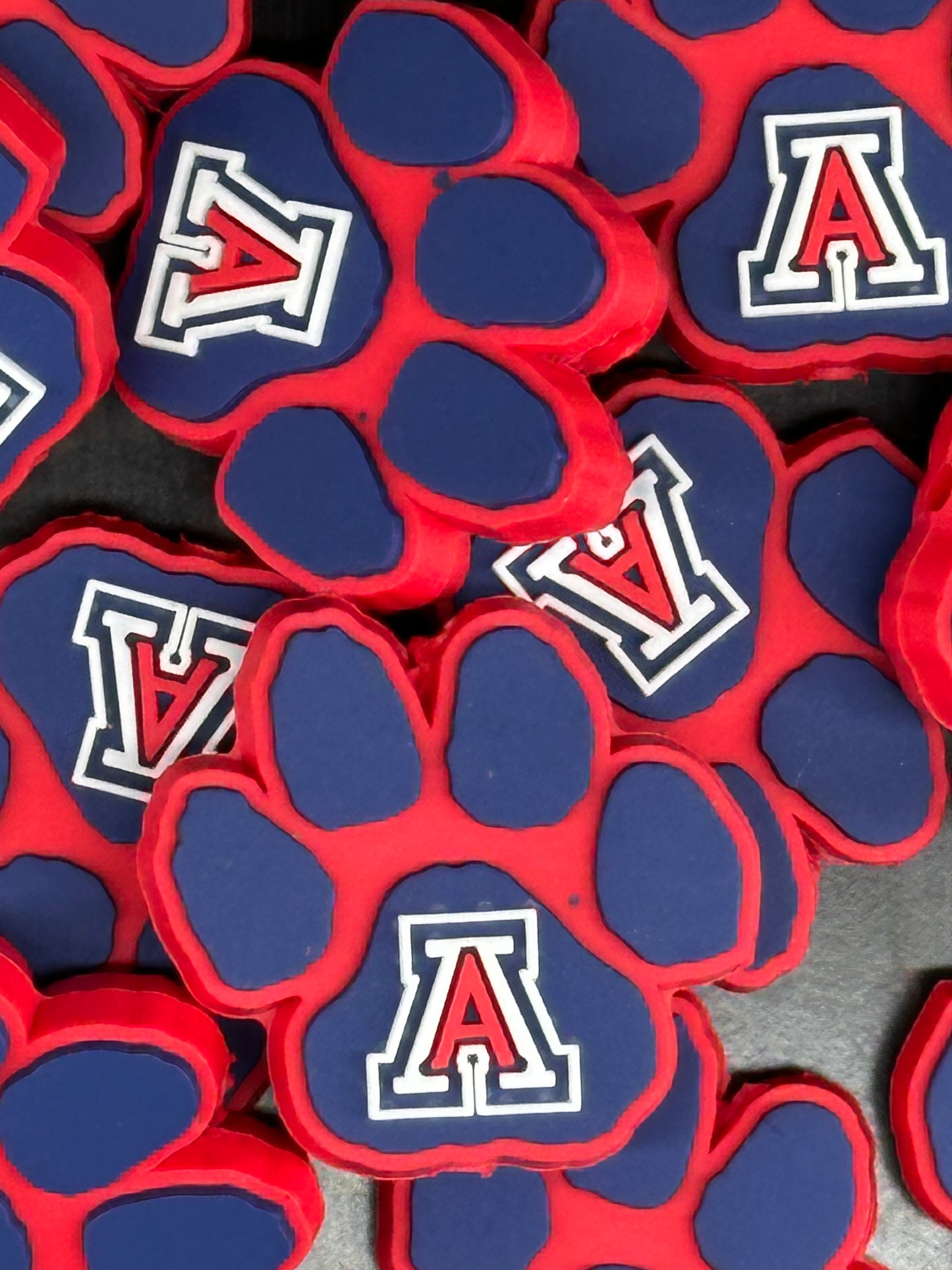 Arizona Wildcats/ University of Arizona focal bead / sports silicone bead