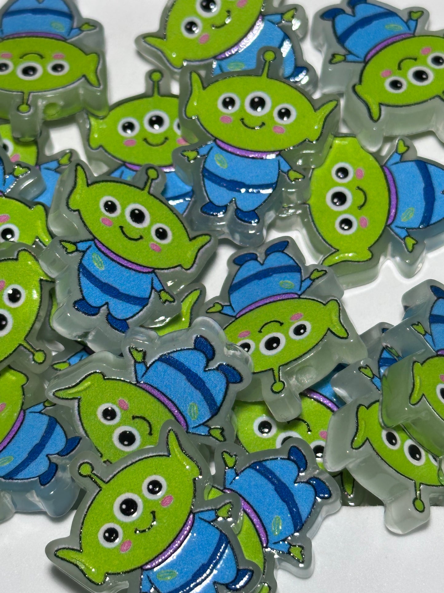 Green Alien acrylic focal bead- set of 2/ focal bead/ pen beading / keychain bead/