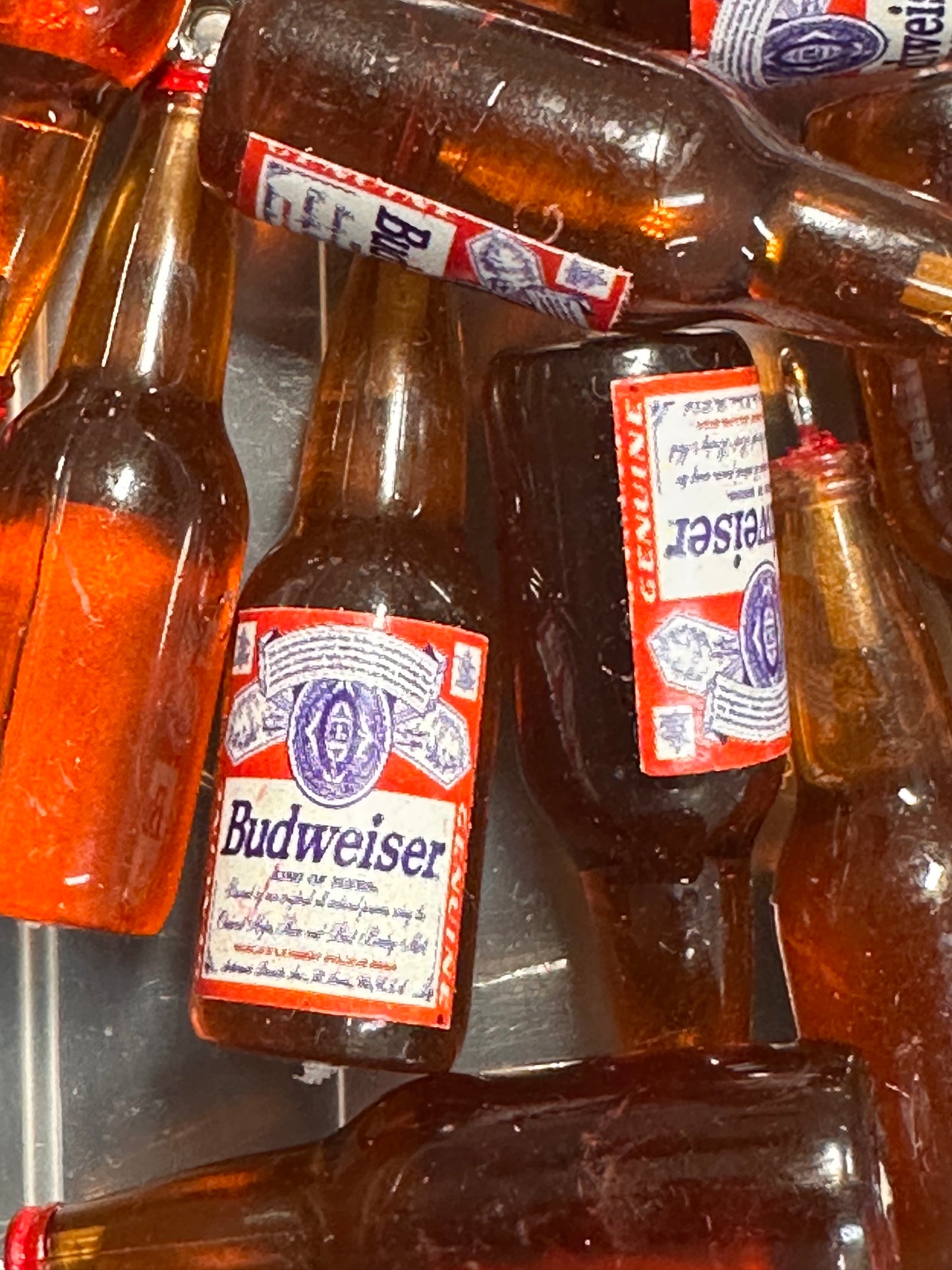 Mini Beer Bottle Charms – Resin Drink Beads for Keychains, Jewelry & DIY Crafts / red and white label
