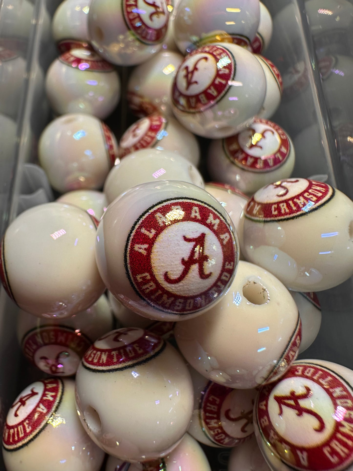Acrylic college football on glossy white beads/ sports team bead/ beadable pen/ keychain bead/16 mm-set of 10