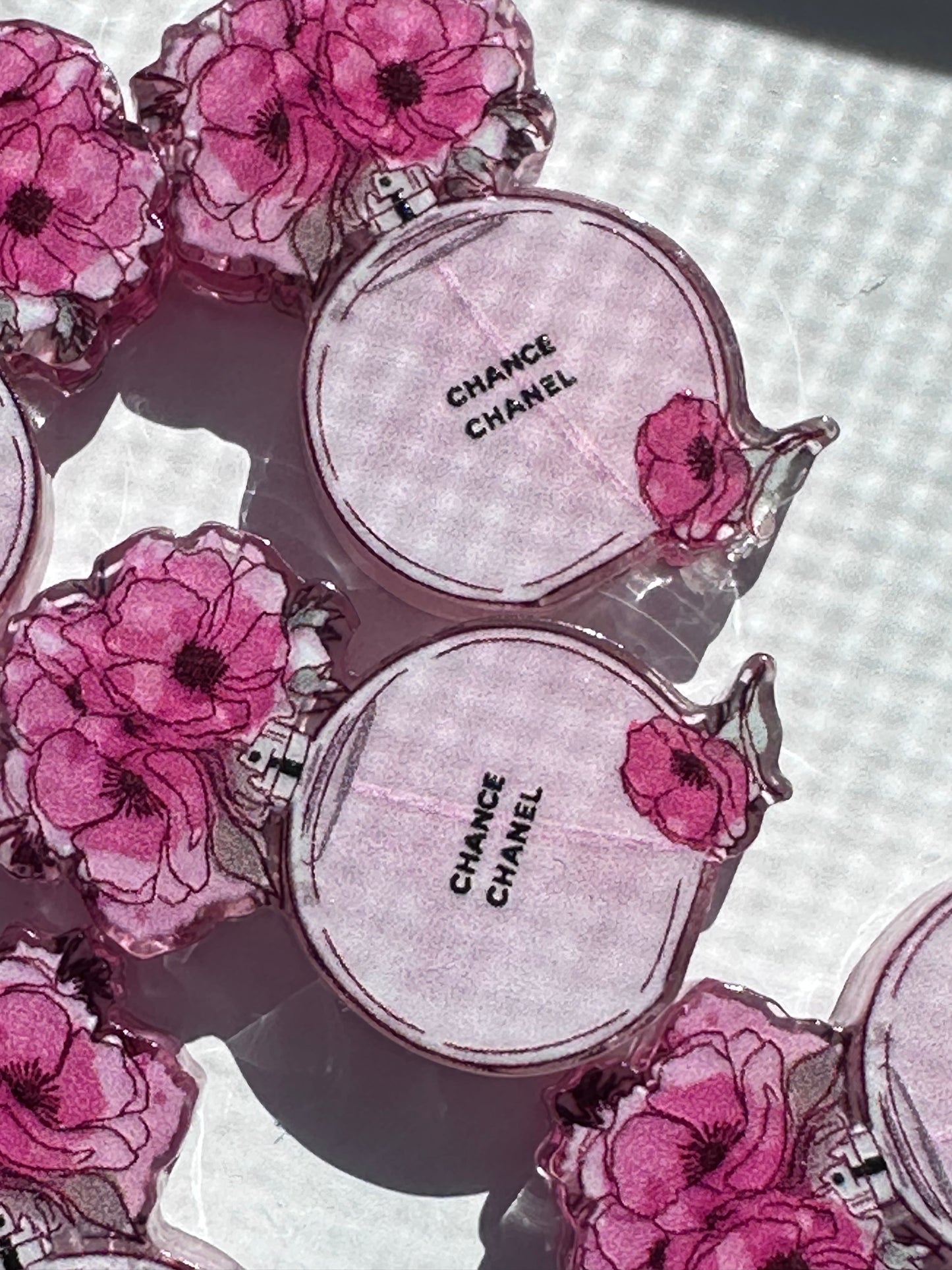 Pink perfume bottle design acrylic focal bead- set of 2/ focal bead/ pen beading / keychain bead style #2