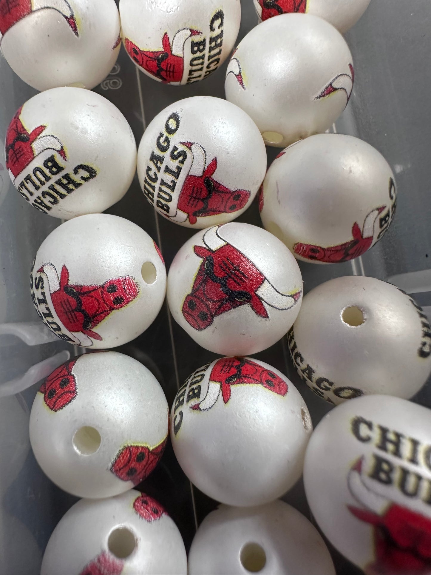 Chicago Bulls Sports 16mm Sports Print Beads • Set of 10 • Great for Pens, Keychains & Crafts-