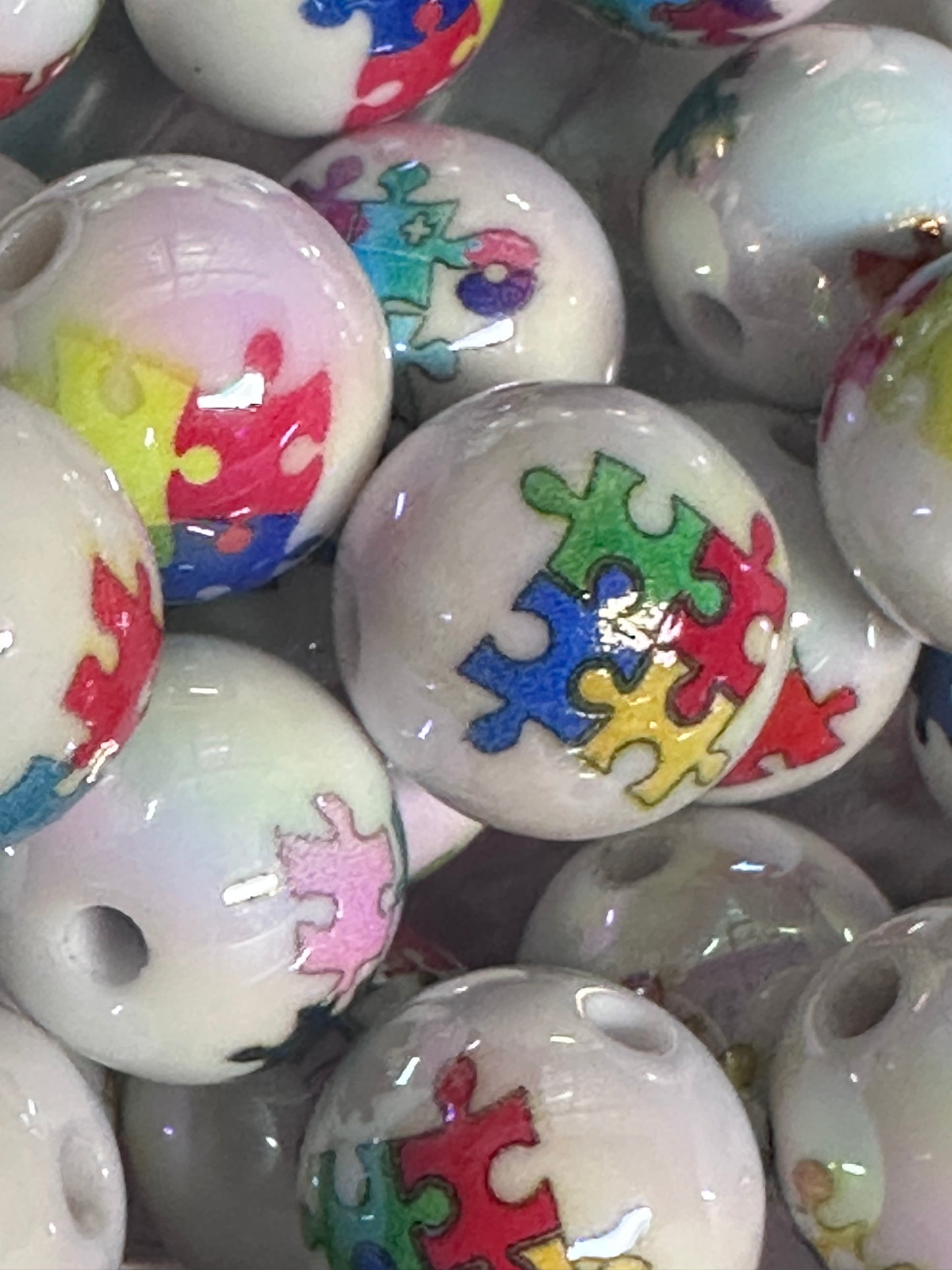 Acrylic white beads with colorful puzzle pieces on them included/ Bead/ beadable pen/ keychain bead/ Autism awareness / Ten (10) beads-16mm