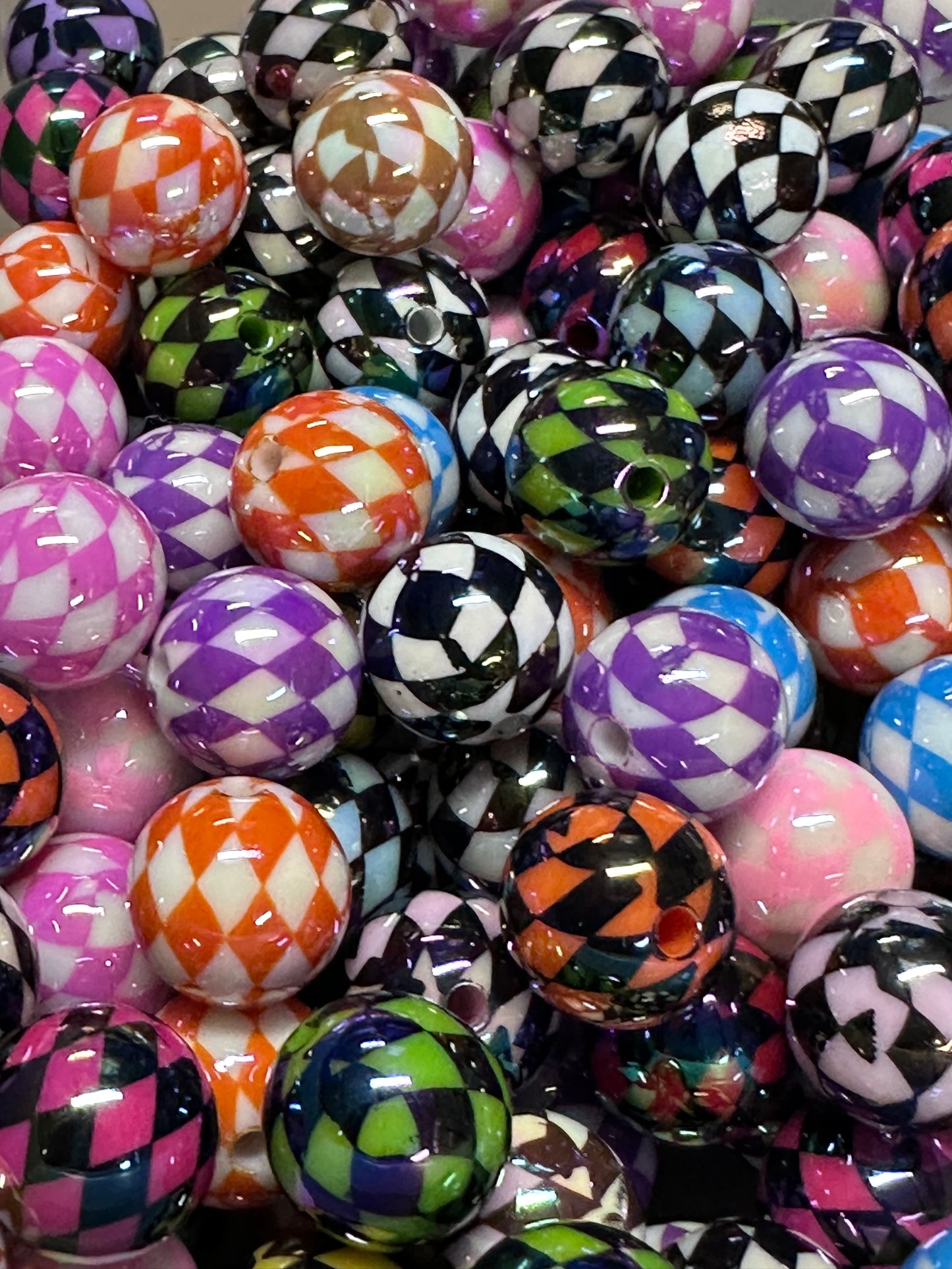 Harlequin Acrylic Beads – 16mm Glossy Round Patterned Beads for DIY Crafts