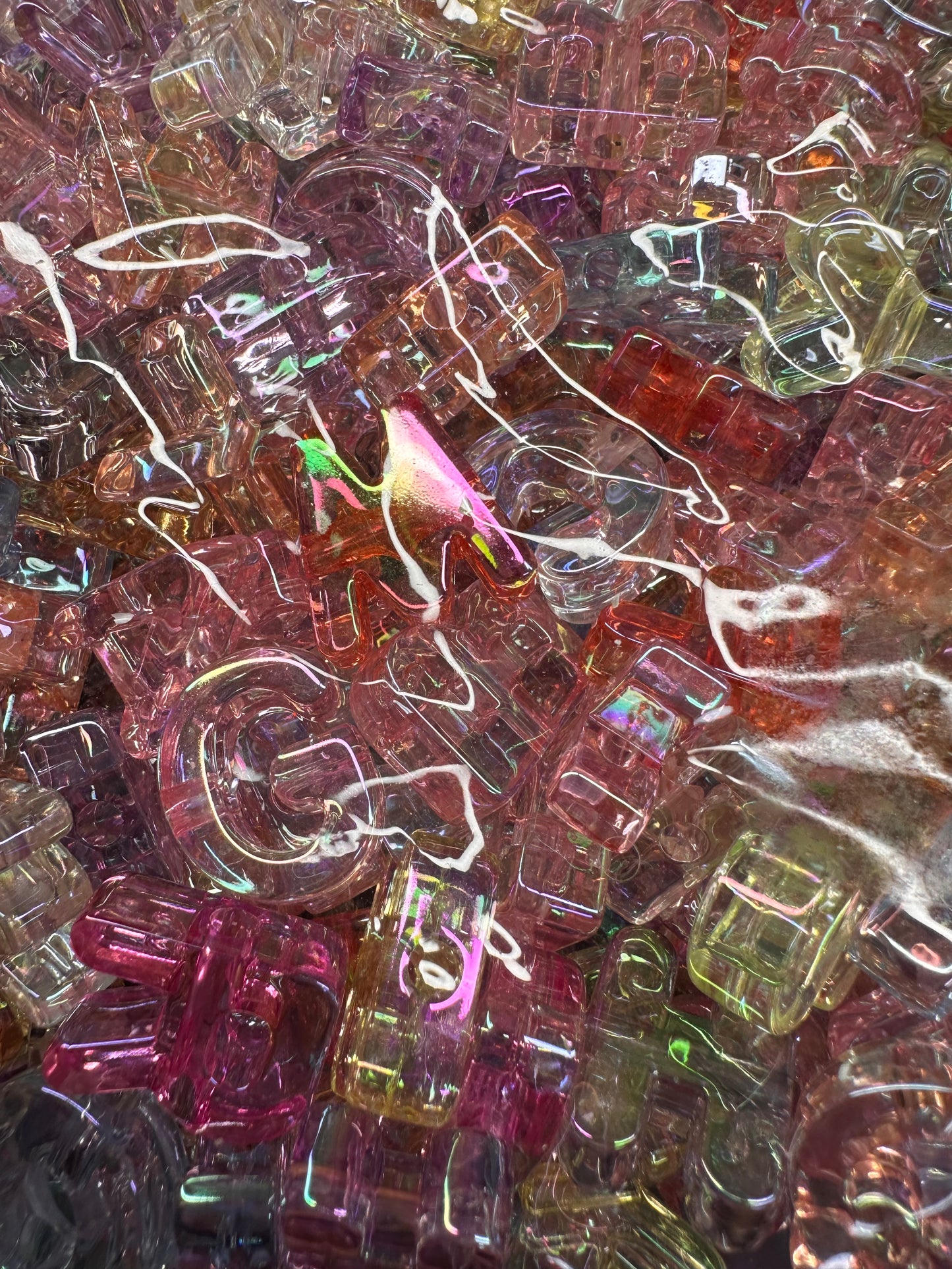 Plastic Letter Beads – Bulk Bag of Mixed A–Z Alphabet Beads (Vertical Hole, Multi-Color Mix) over 150 mixed colors glossy alphabet