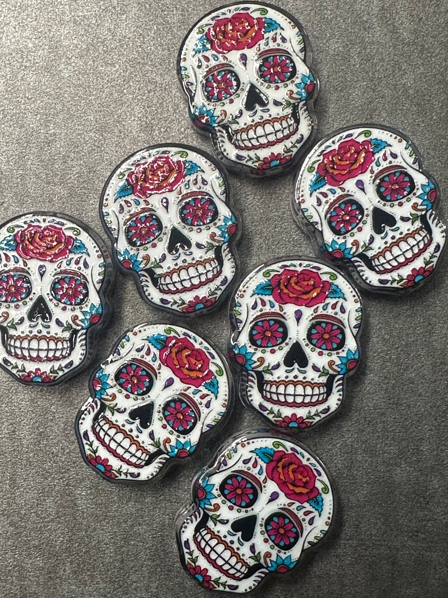 Halloween acrylic sugar skull focal bead- set of 2/ focal bead/ pen beading / keychain bead/ day of the dead