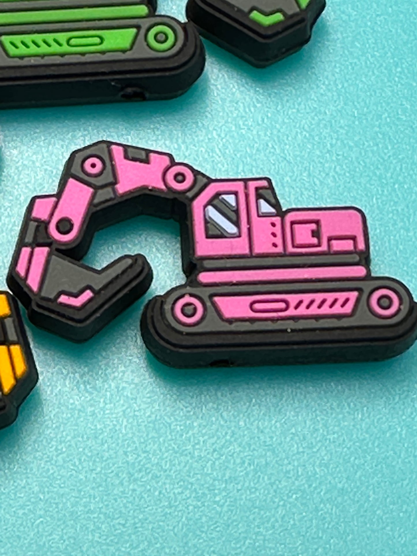 Excavation/excavator/digger/dirt mover / heavy equipment/ diesel focal bead/ silicone bead for pen beading