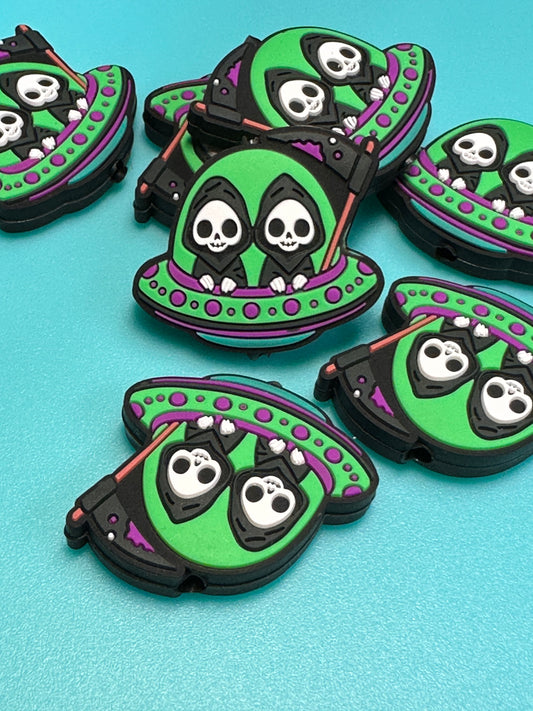 Scary Alien/Focal Bead/beadable pen/Silicone  bead/ keychain bead/ UFO