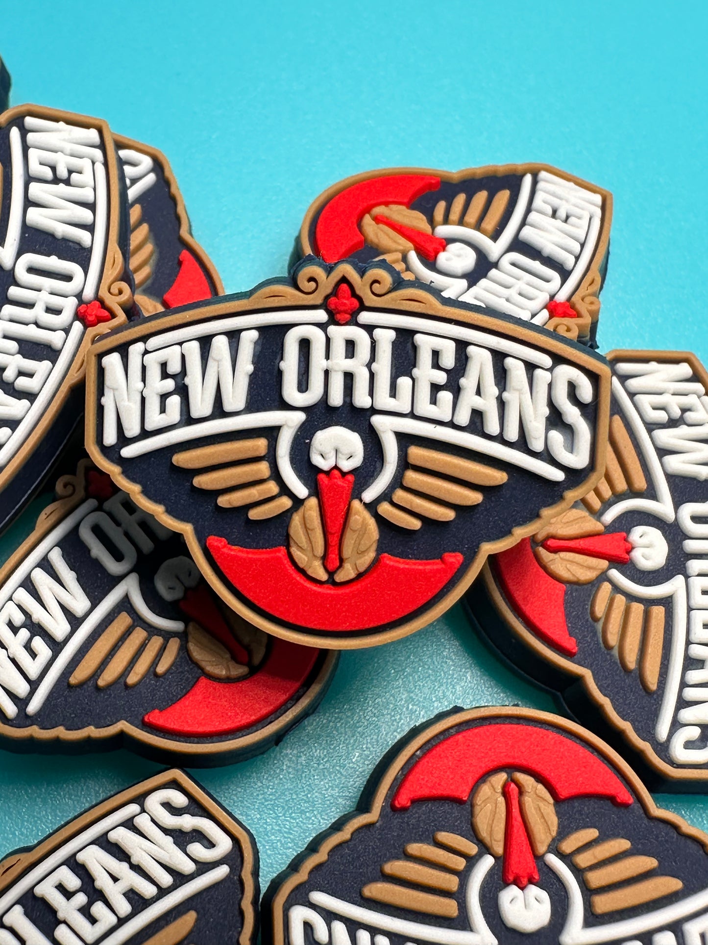 New Orleans Pelicans team focal bead / basketball