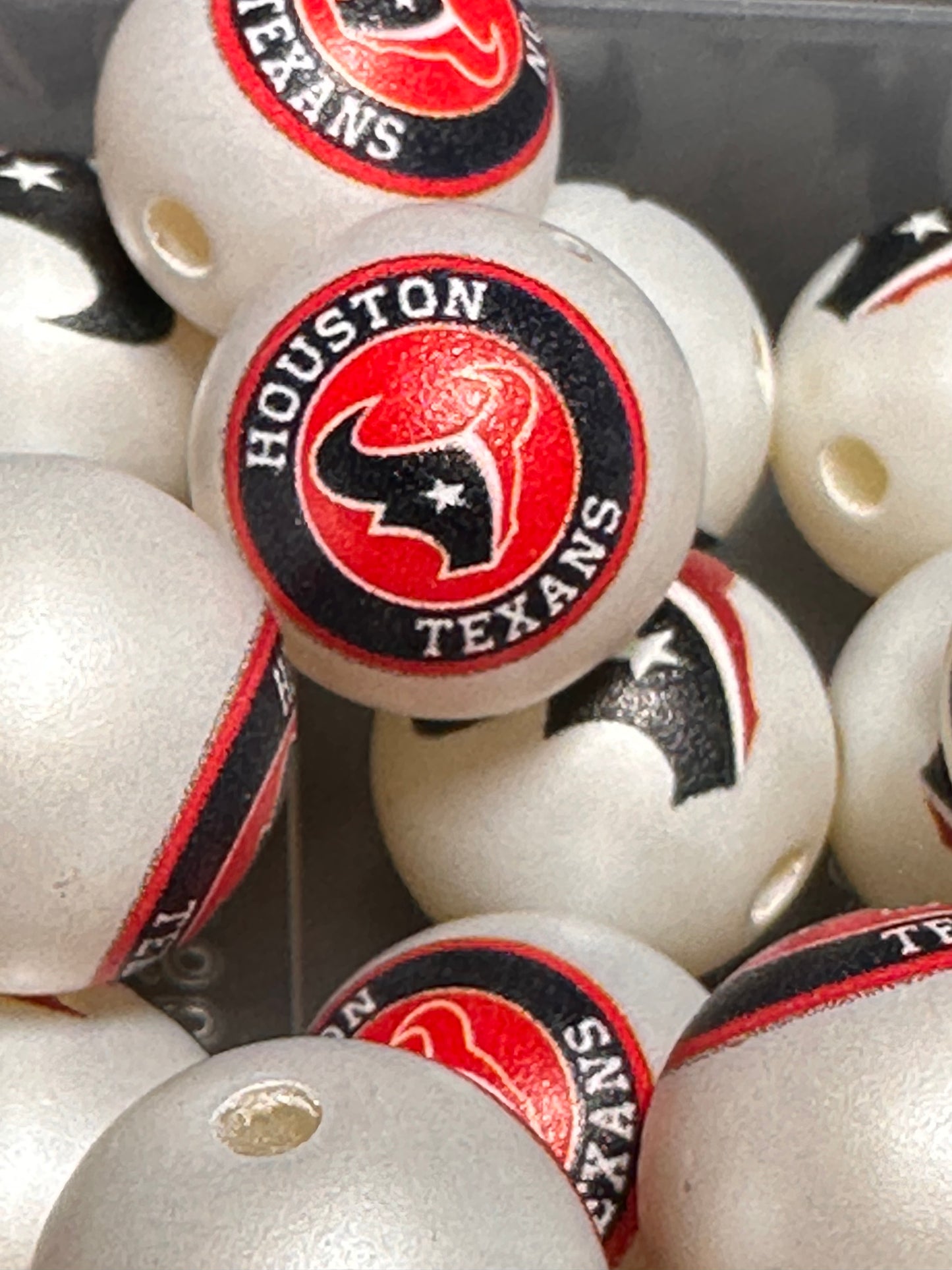 Acrylic Houston Texans football on satin white beads/ sports team bead/ beadable pen/ keychain bead/16 mm/10 beads included